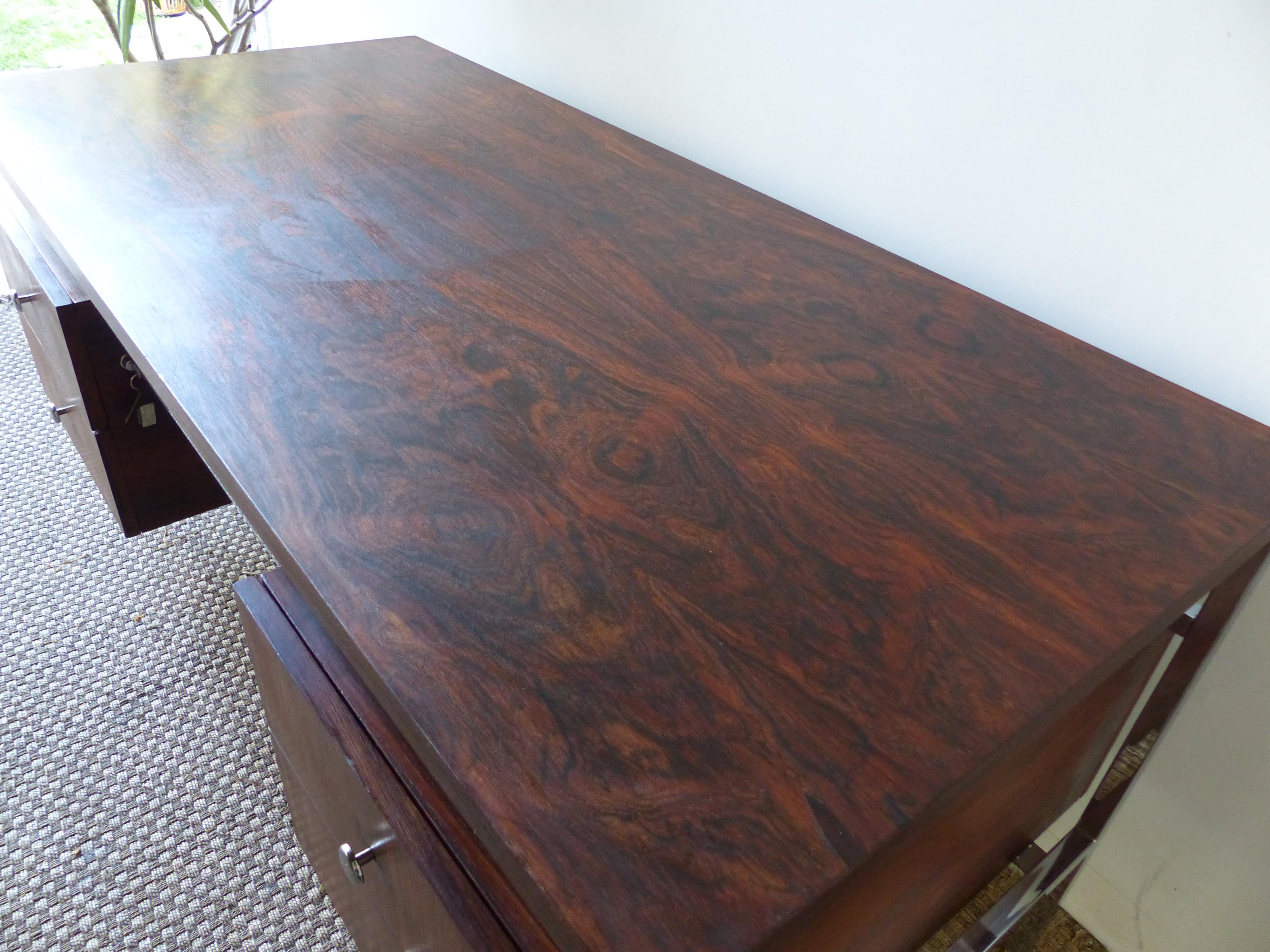 Executive Desk in Chromed and Rosewood, circa 1970 For Sale 5