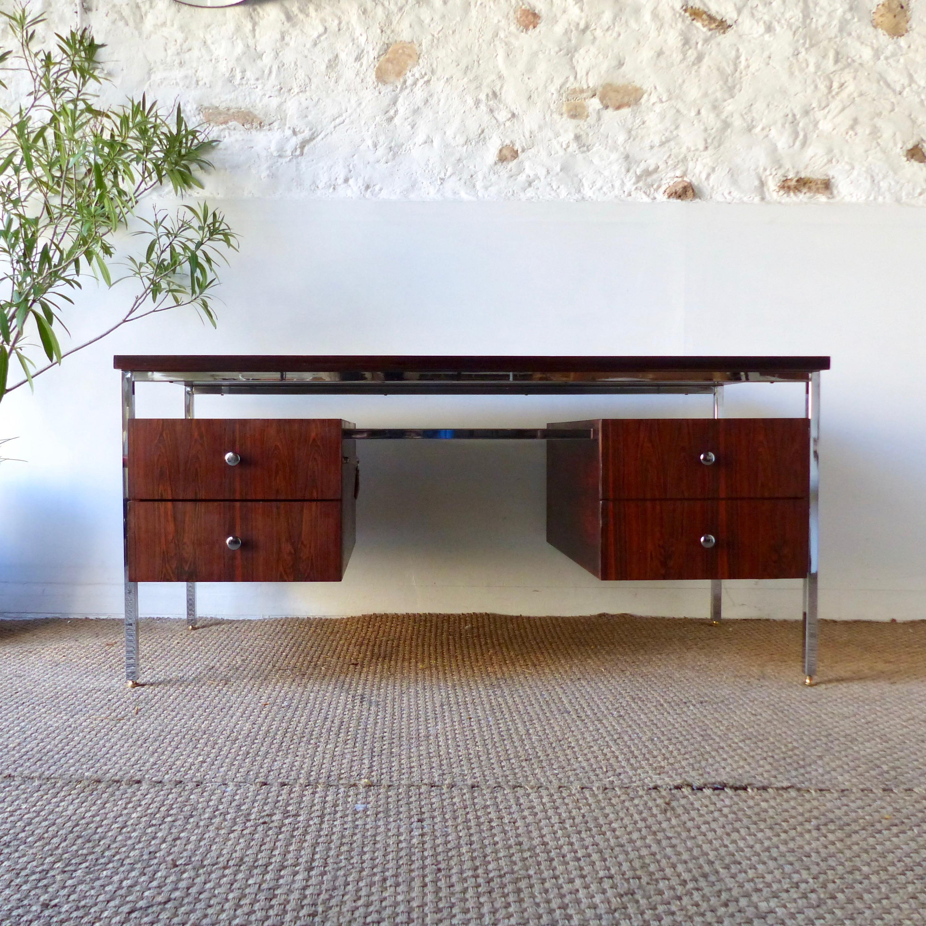 Executive Desk in Chromed and Rosewood, circa 1970 For Sale 6