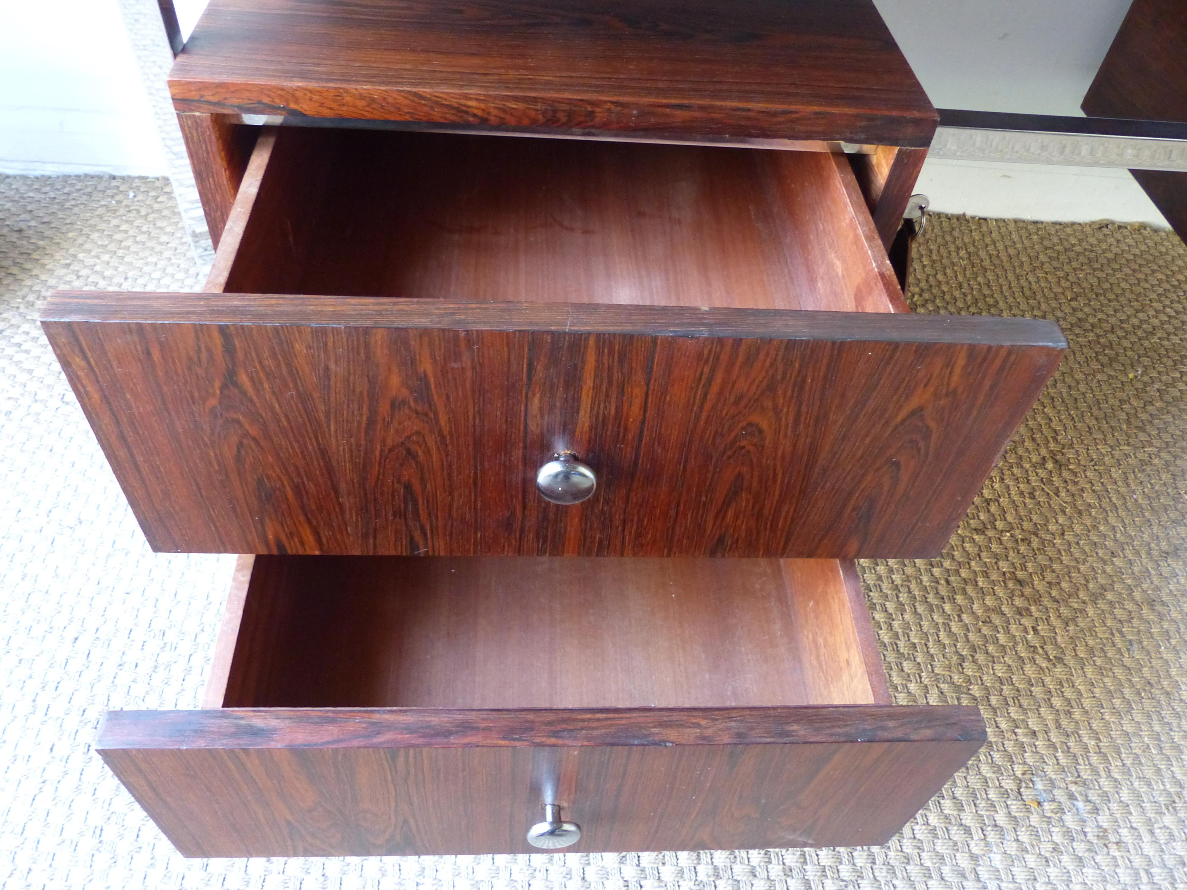 Executive Desk in Chromed and Rosewood, circa 1970 In Good Condition For Sale In Noiseau, FR