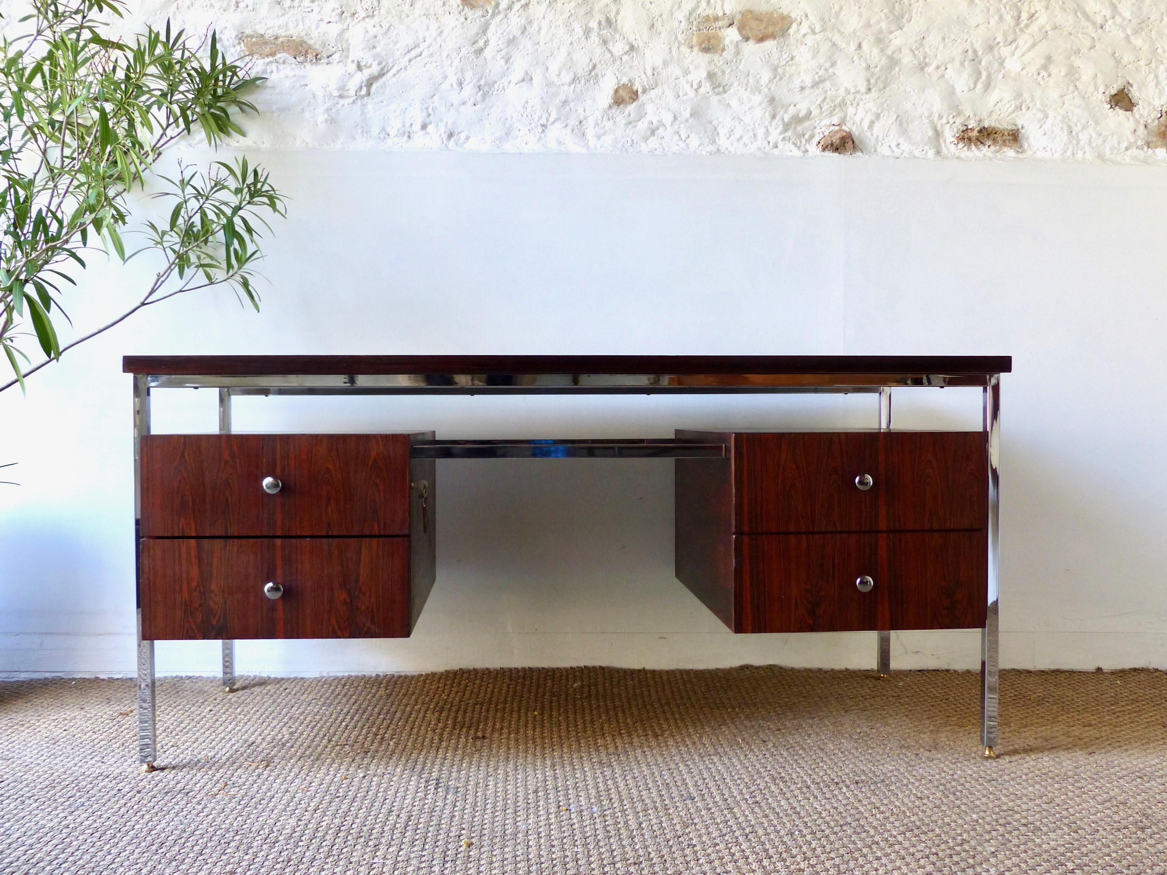 Executive Desk in Chromed and Rosewood, circa 1970 For Sale 1