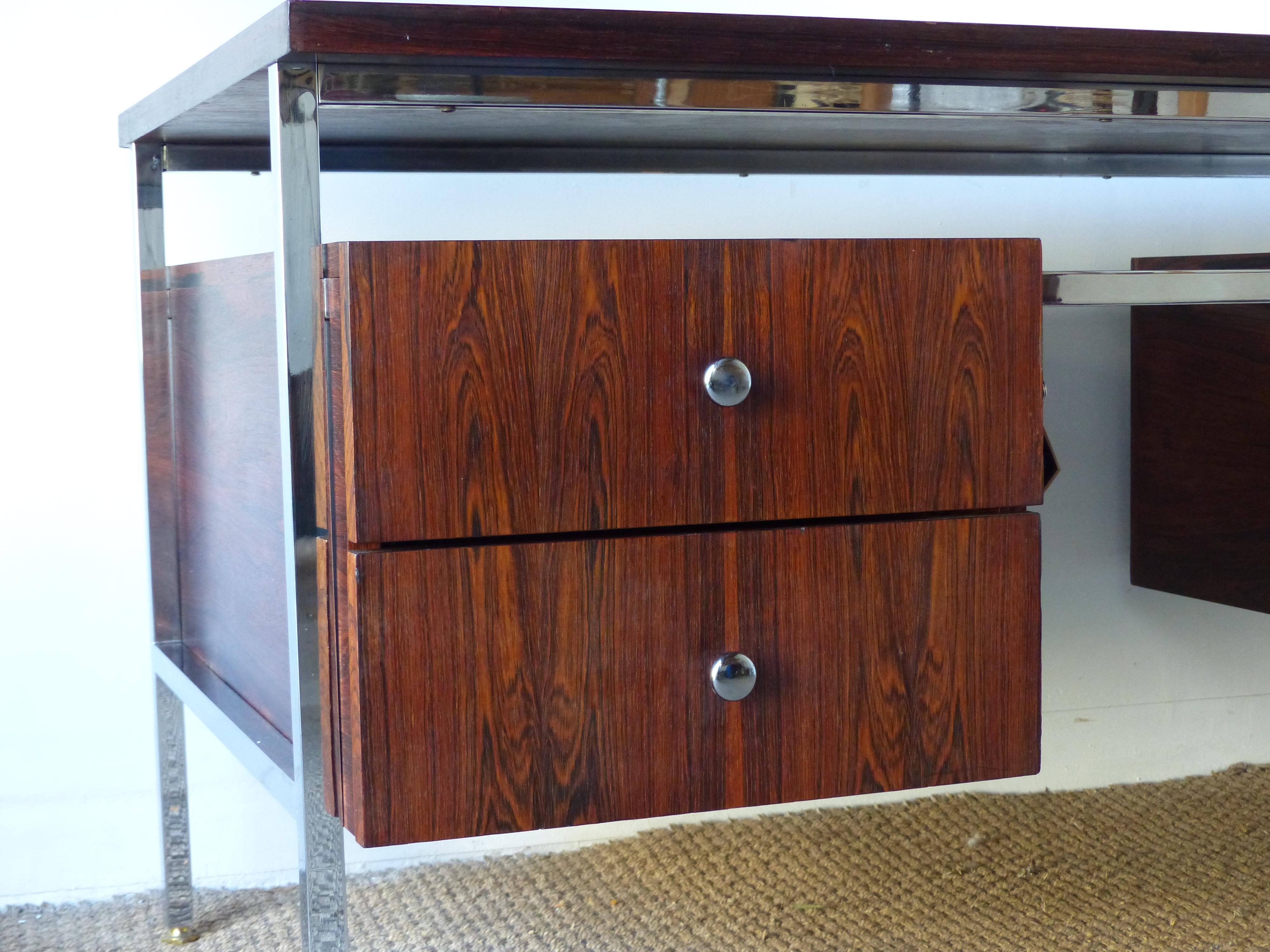 Executive Desk in Chromed and Rosewood, circa 1970 For Sale 3