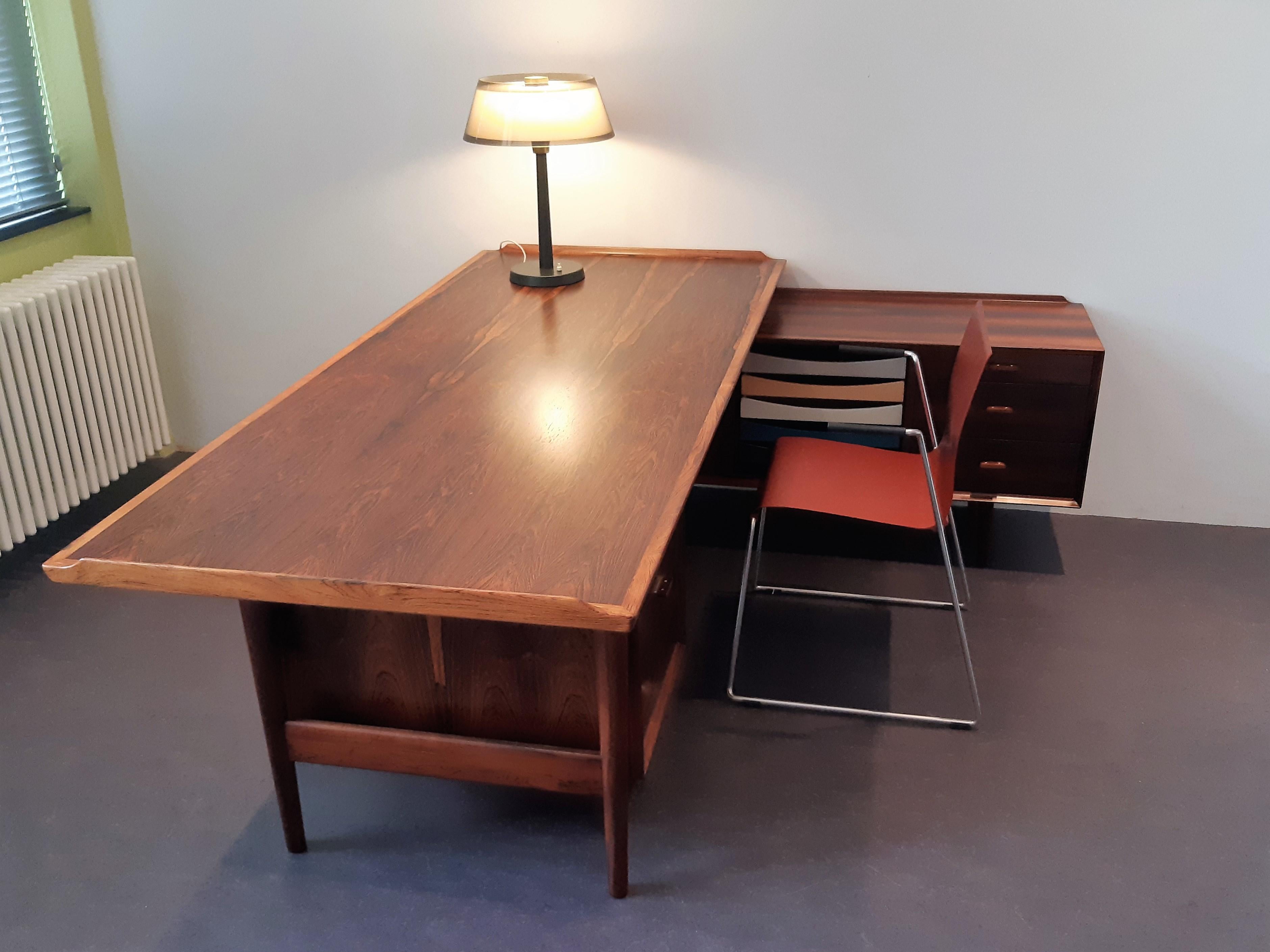 Danish Executive Desk in Rosewood by Arne Vodder for Sibast Møbelfabrik, Denmark 1950's
