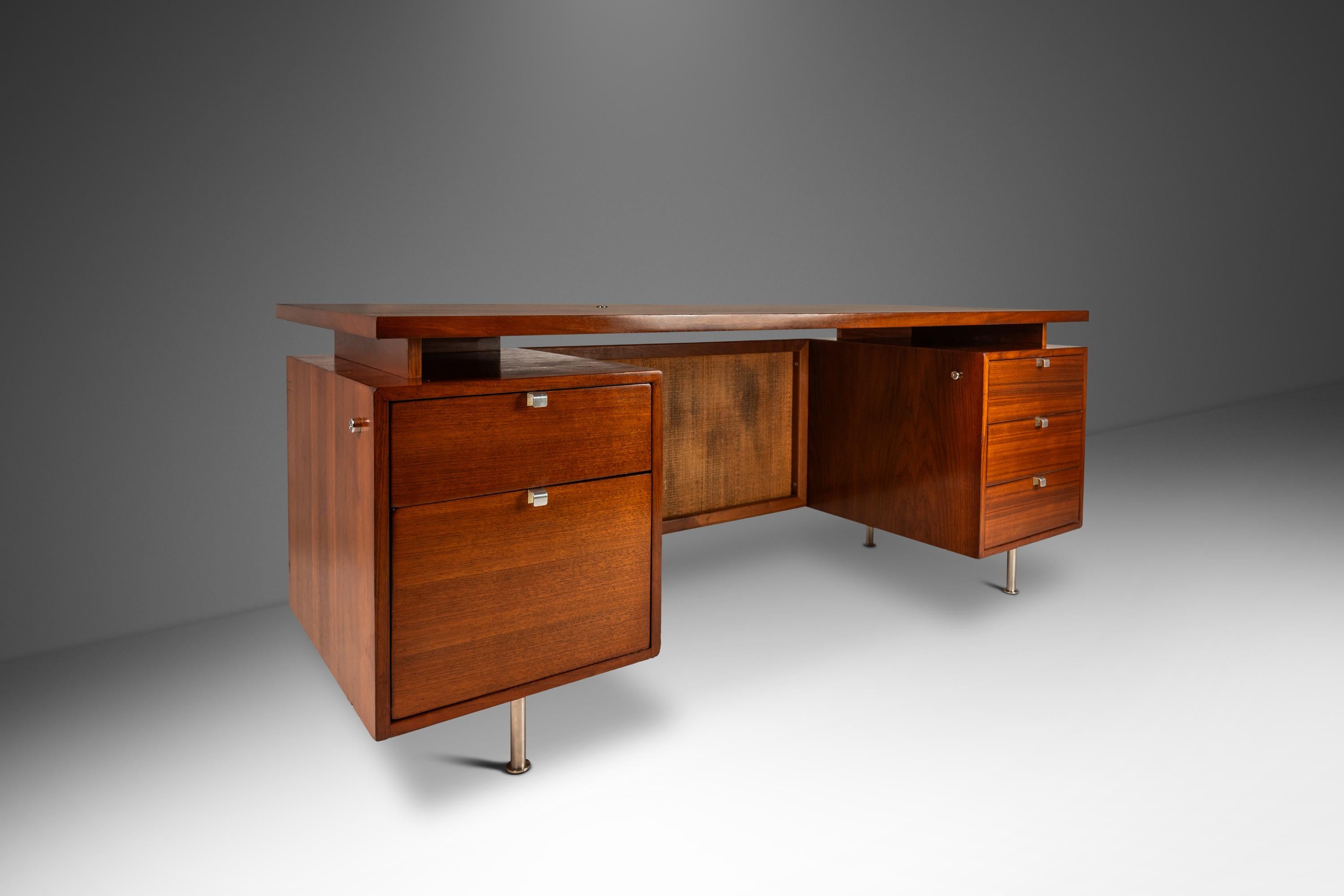 Mid-Century Modern Executive Desk in Walnut by George Nelson for Herman Miller, USA, c. 1960's