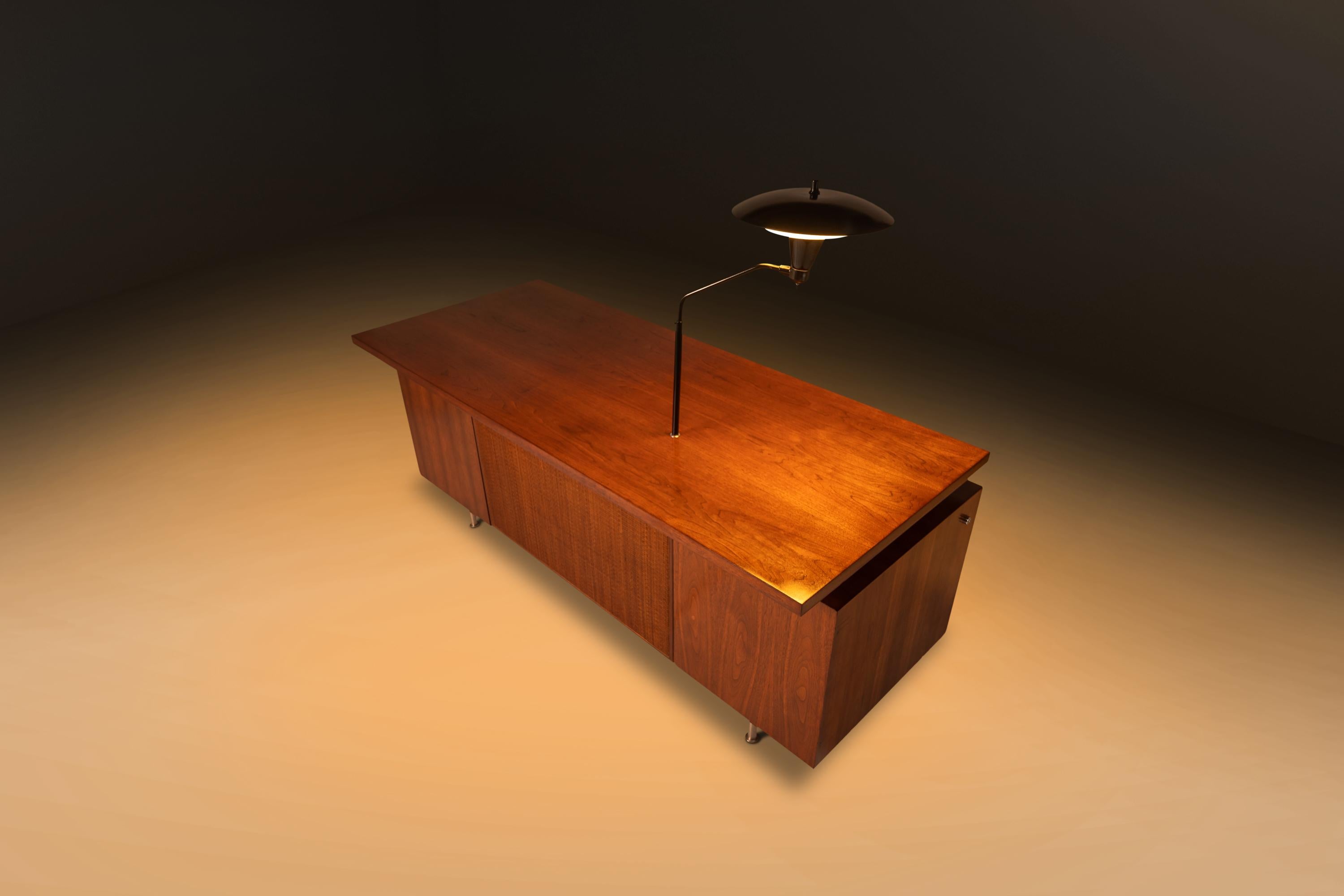 Executive Desk in Walnut by George Nelson for Herman Miller, USA, c. 1960's 2