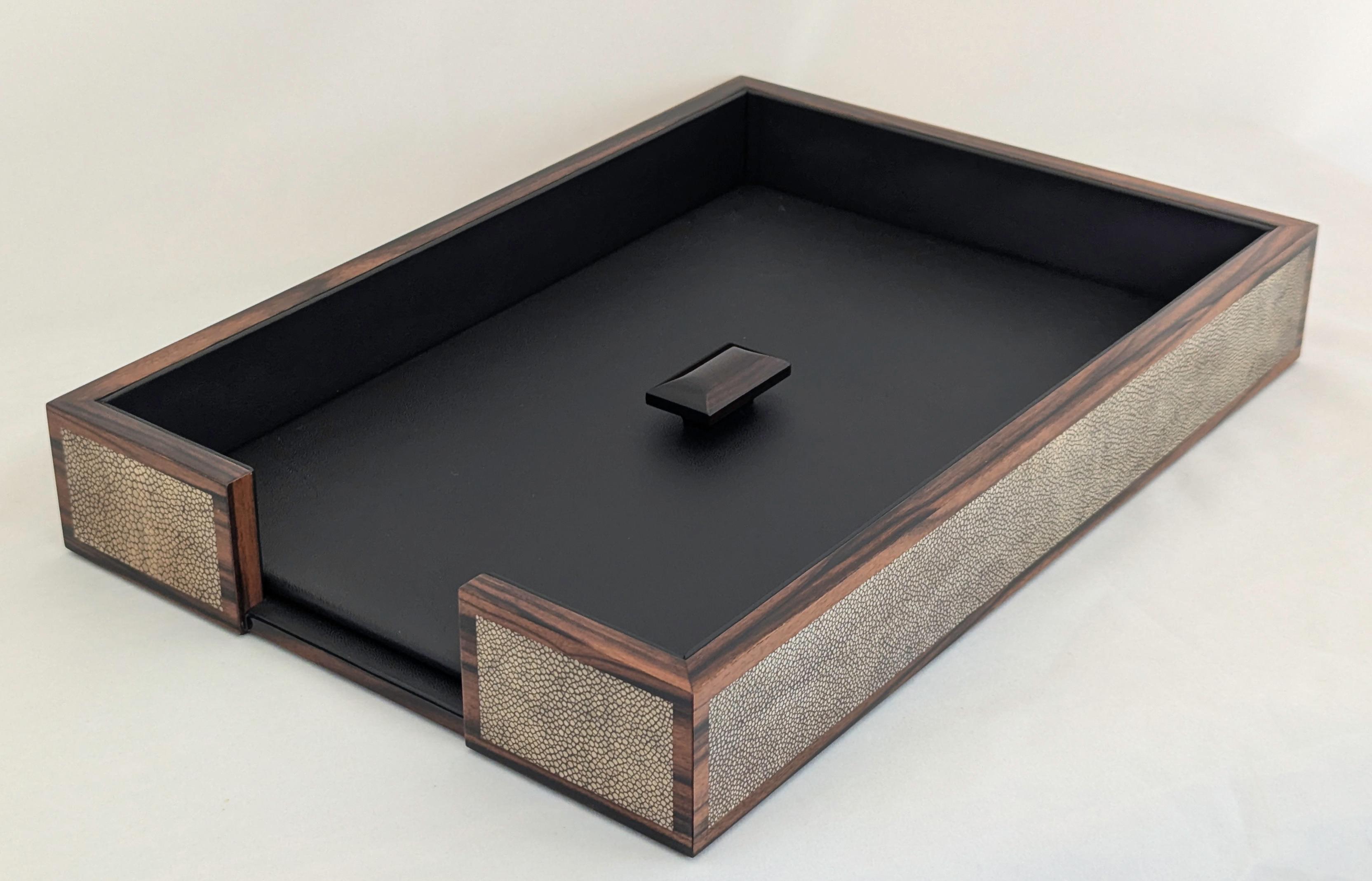 Executive Desk Set Shagreen, Makassar - Schreibtischunterlage, Dokumentenablage & Deckel, Stiftebox im Angebot 10