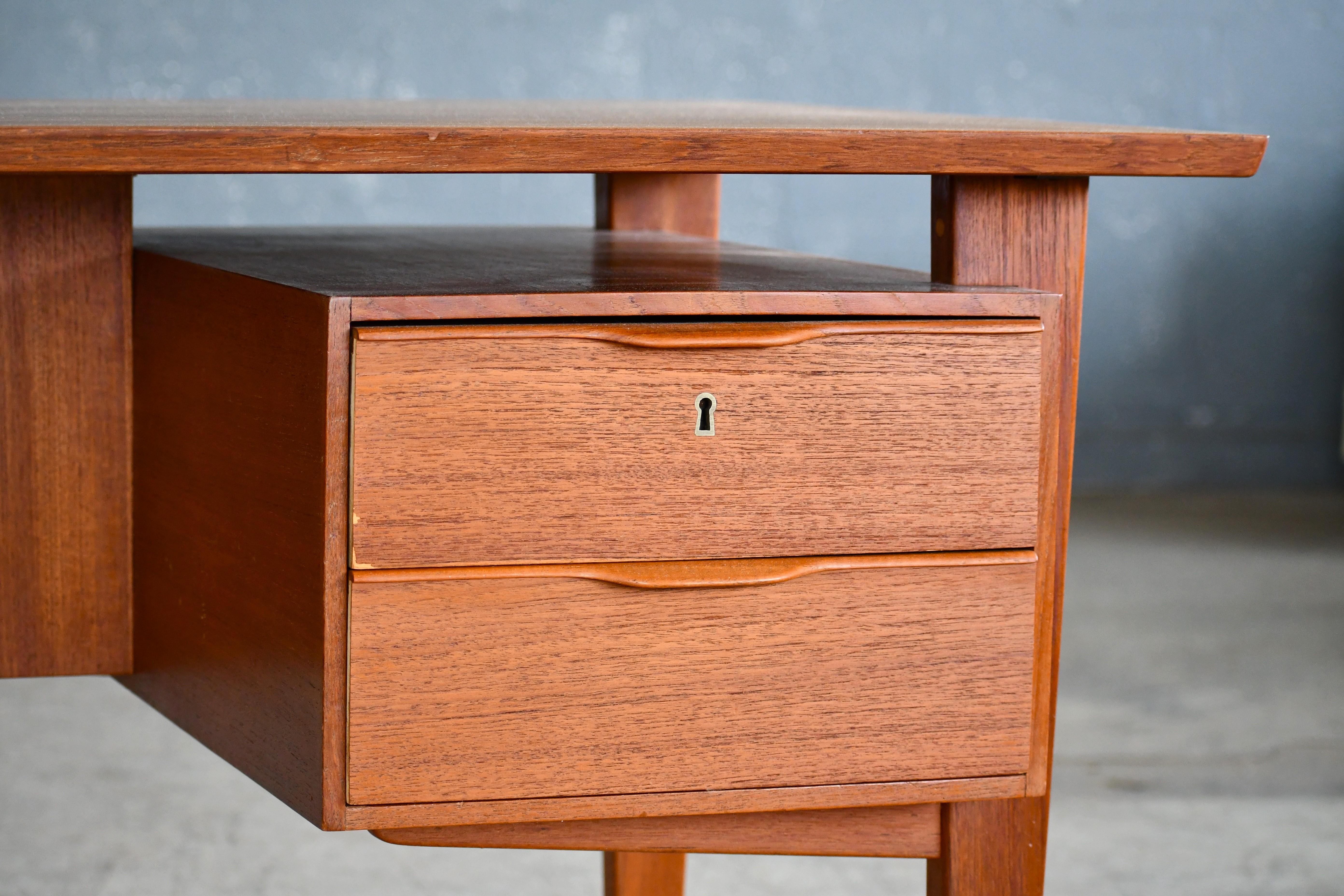 Scandinavian Modern Executive Desk with Floating Top in Teak Near Mint Condition, Denmark 1960s For Sale