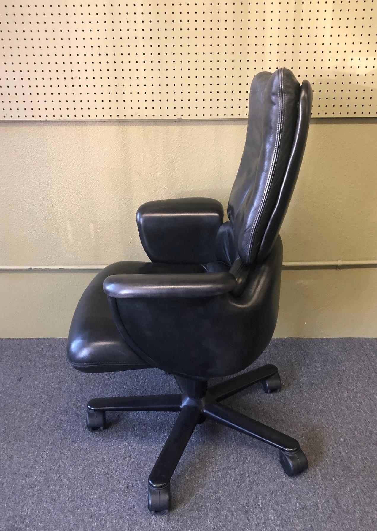 Mid-Century Modern Executive High Back Leather Office Chair by Geoff Hollington for Herman Miller