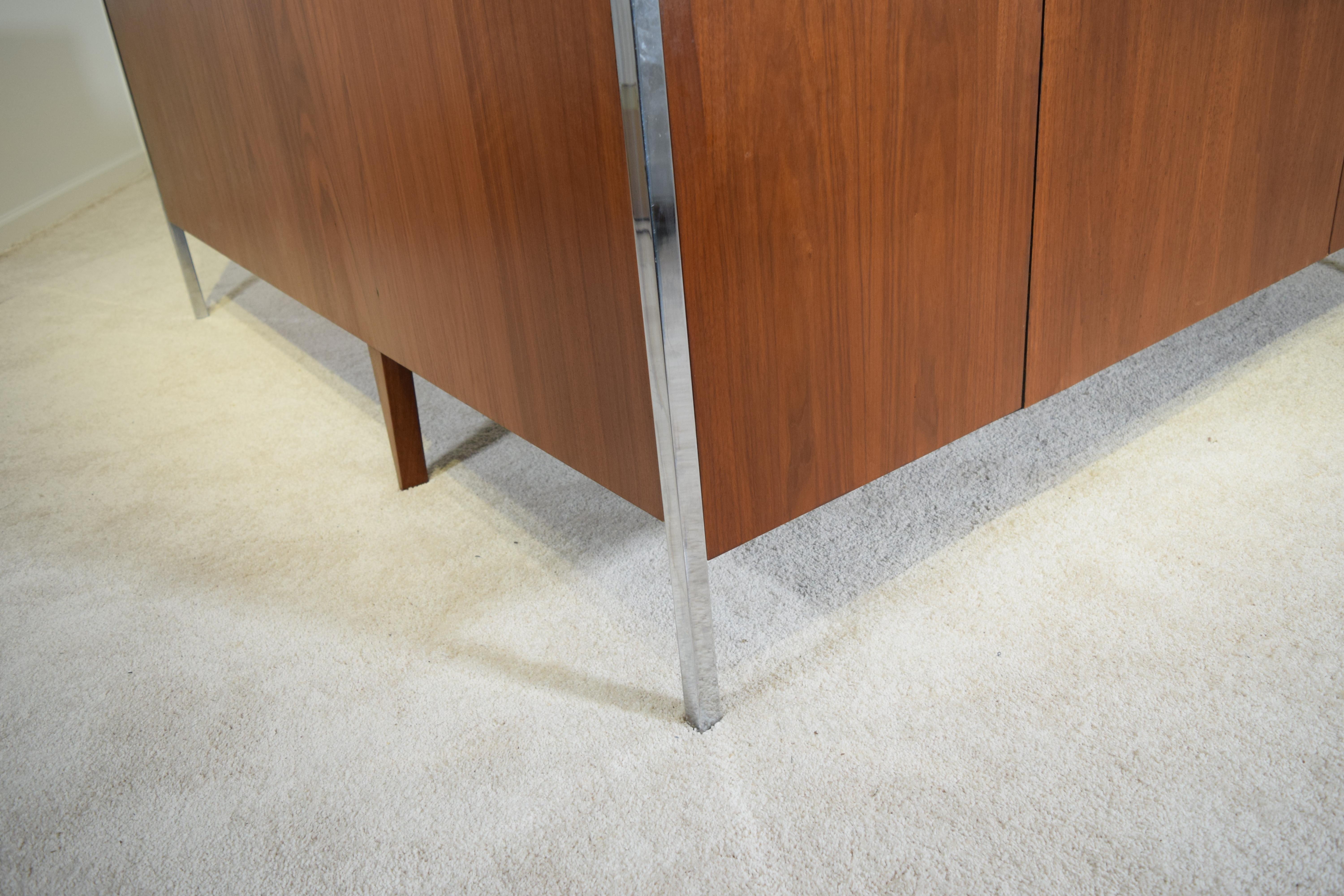 Executive Knoll Walnut Desk with Return 2