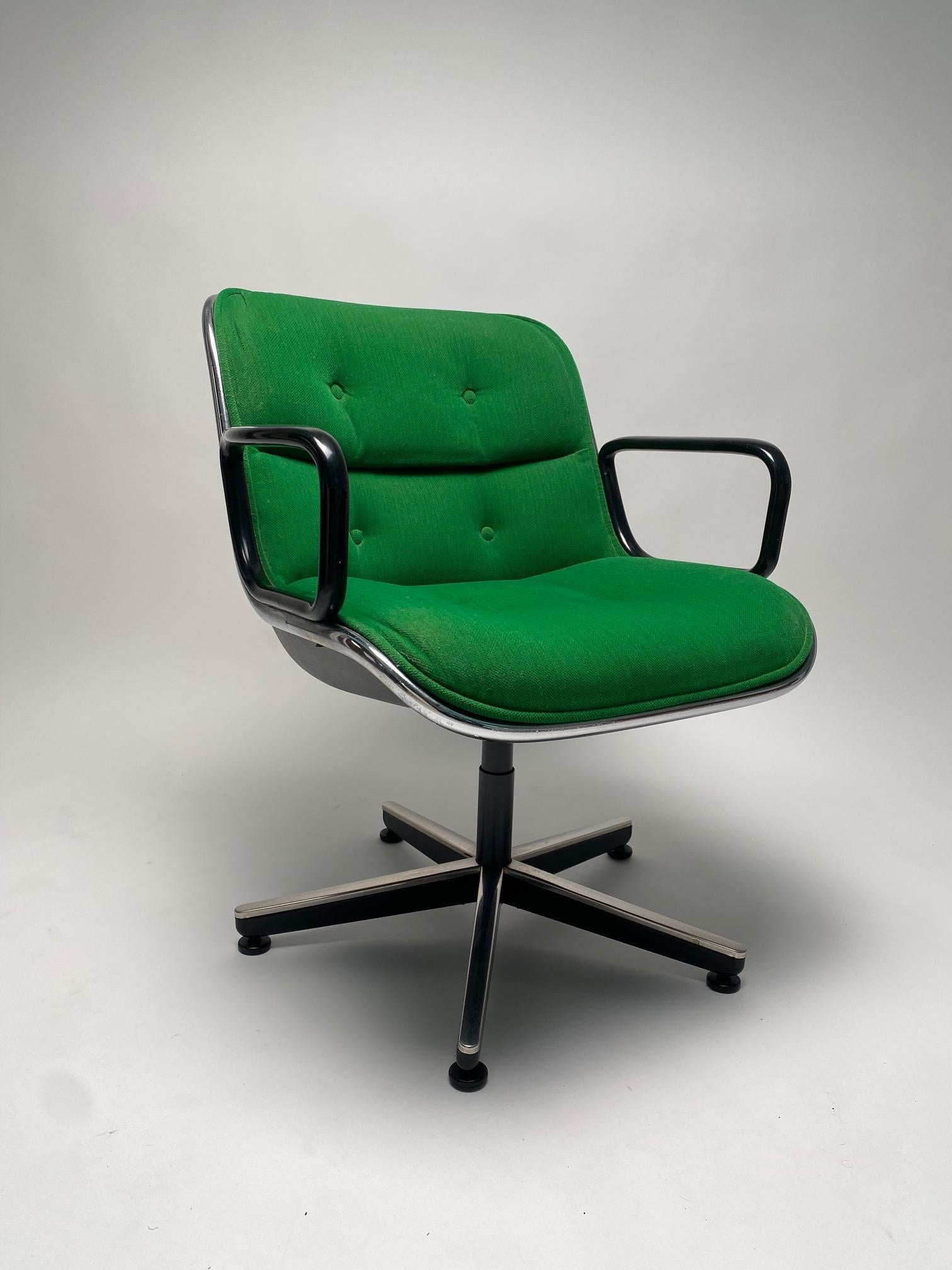 Charles Pollock, executive chairs for Knoll, 1963

It is one of the most iconic and representative office armchairs, created by the American artist and designer Charles Pollock. Here we offer a pair of these swivel chairs in a vibrant bright green