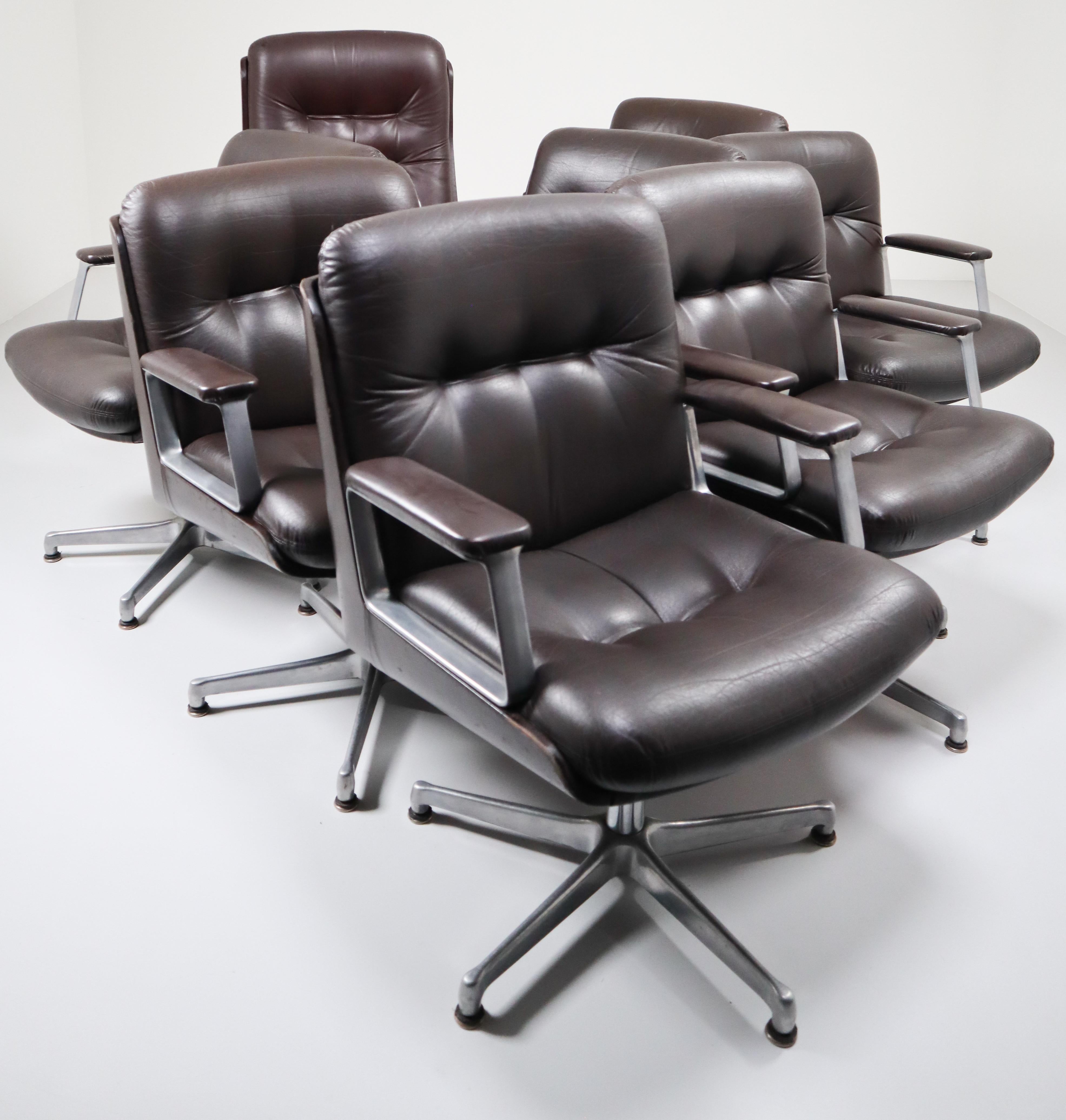 Executive Office High Back Chair by Osvaldo Borsani for Tecno, Italy, 1972 2