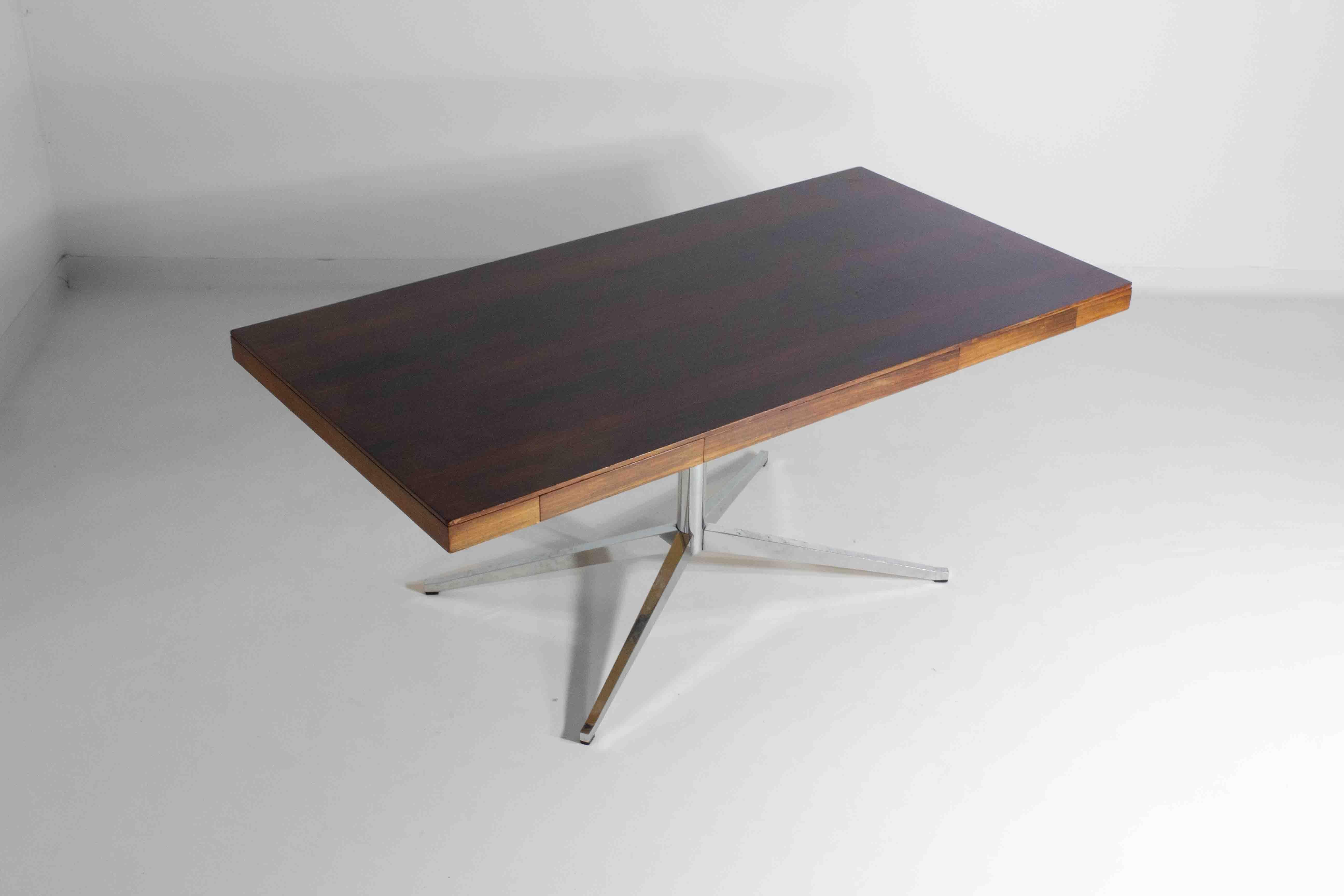 Escritorio ejecutivo en palisandro de Florence Knoll, años 70 en venta 6