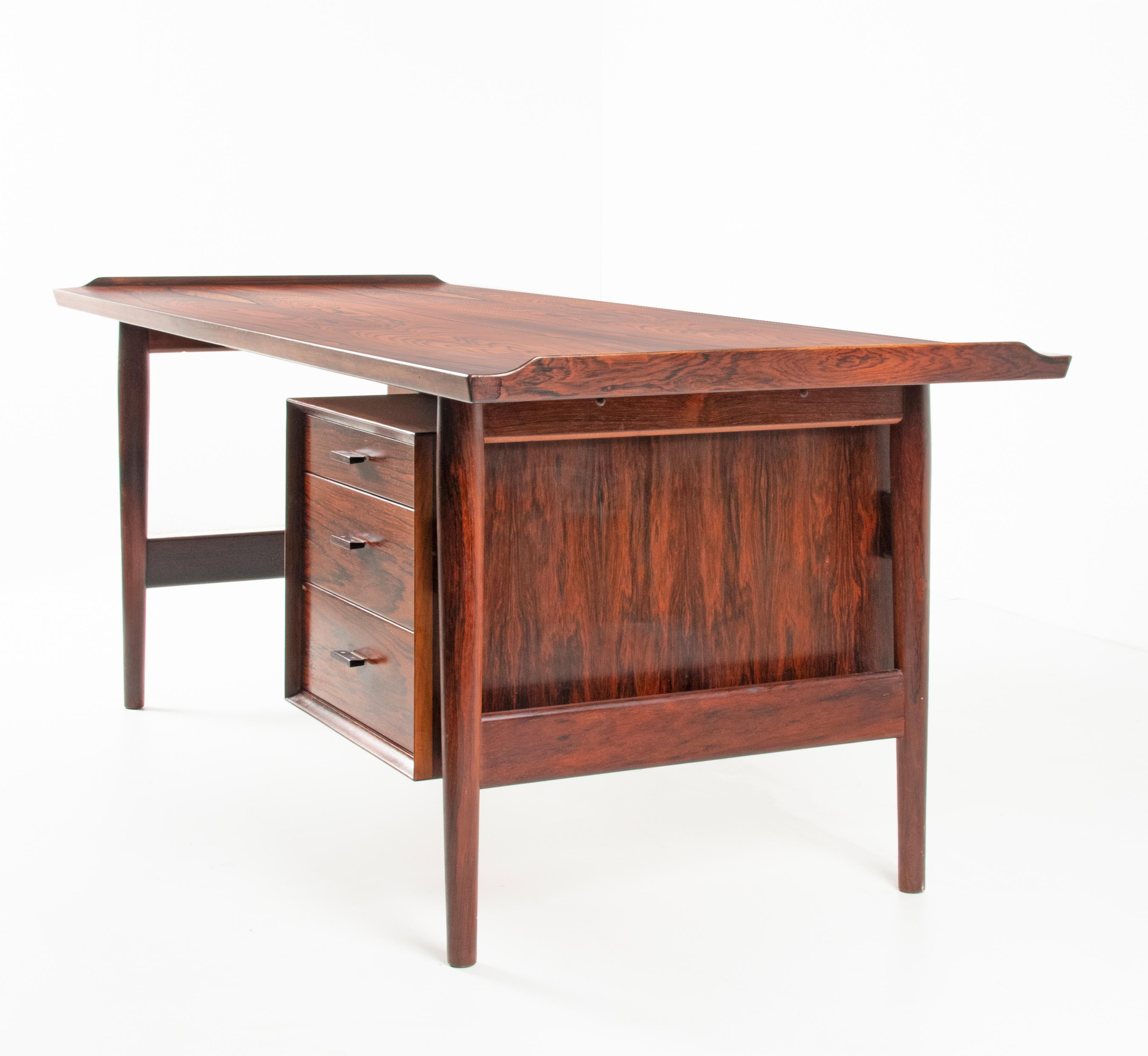 Veneer Mid Century Executive Desk and Chair Designed by Arne Vodder, Made by Sibast For Sale