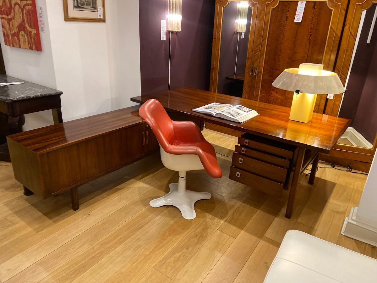 Executive Rosewood Writing Desk By Arne Vodder, Danish, 1960's In Good Condition For Sale In London, GB