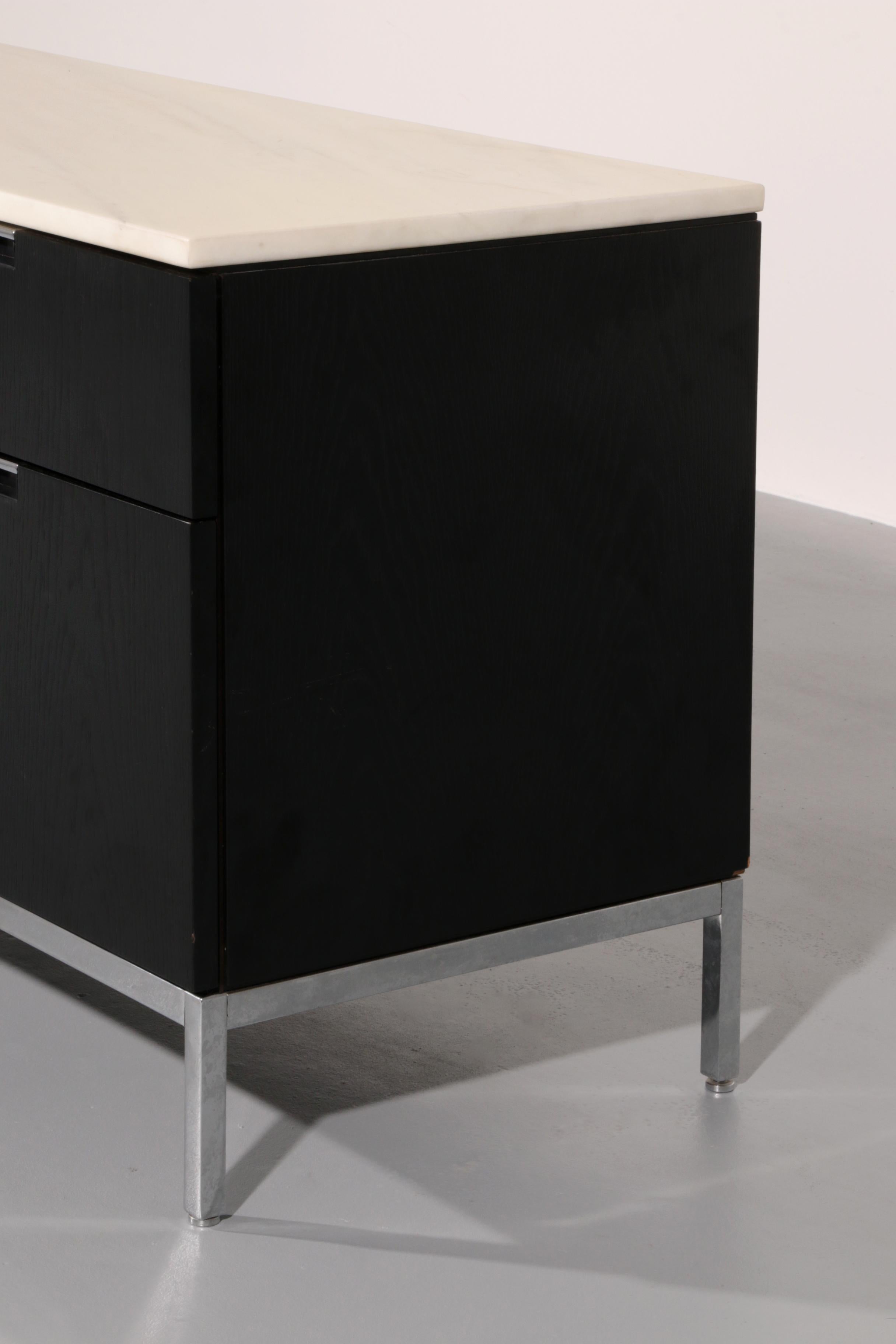 Marbre Buffet de direction par Florence Knoll pour Knoll International, 1970 en vente