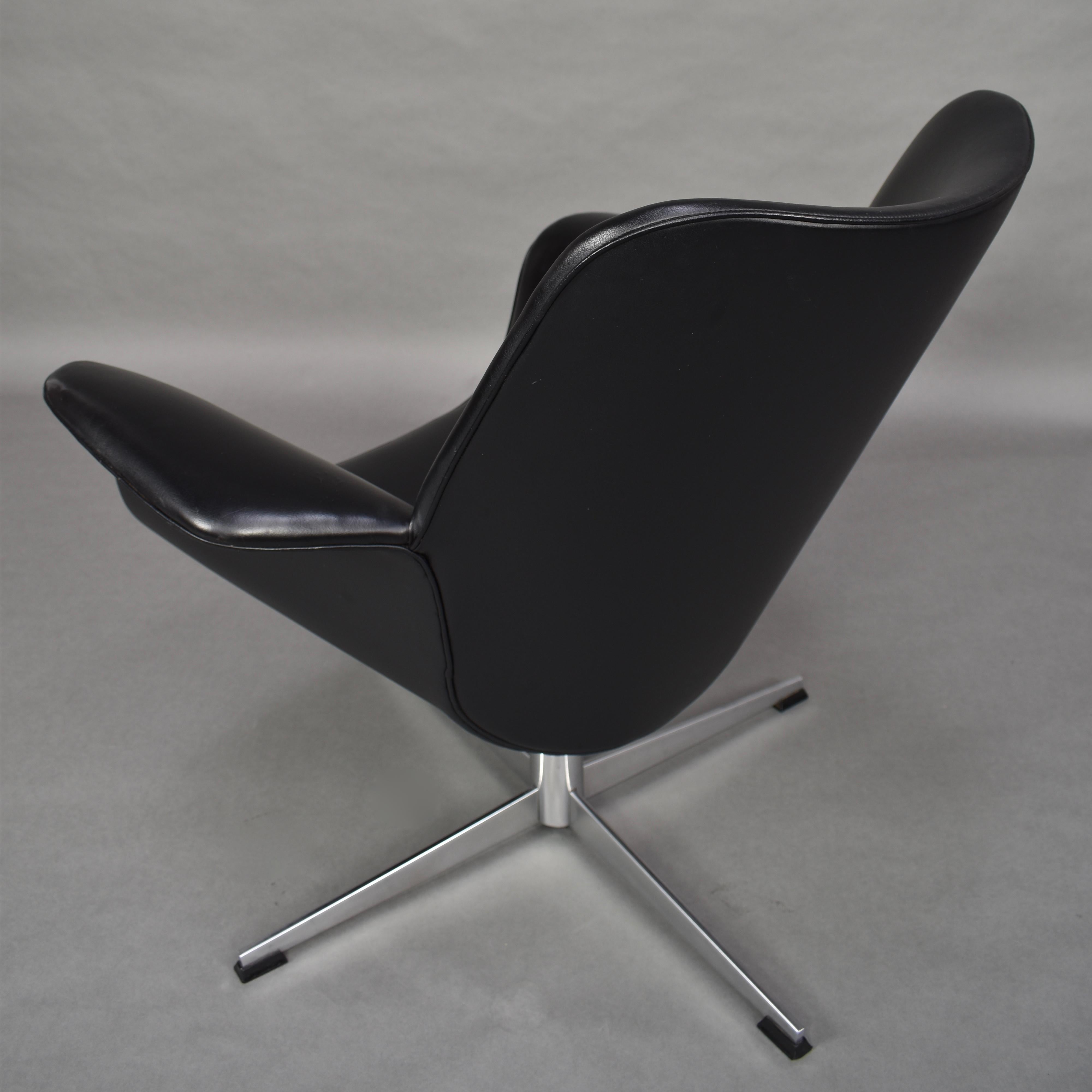 Executive Swivel Lounge Armchair by Topform, Netherlands, circa 1950 11