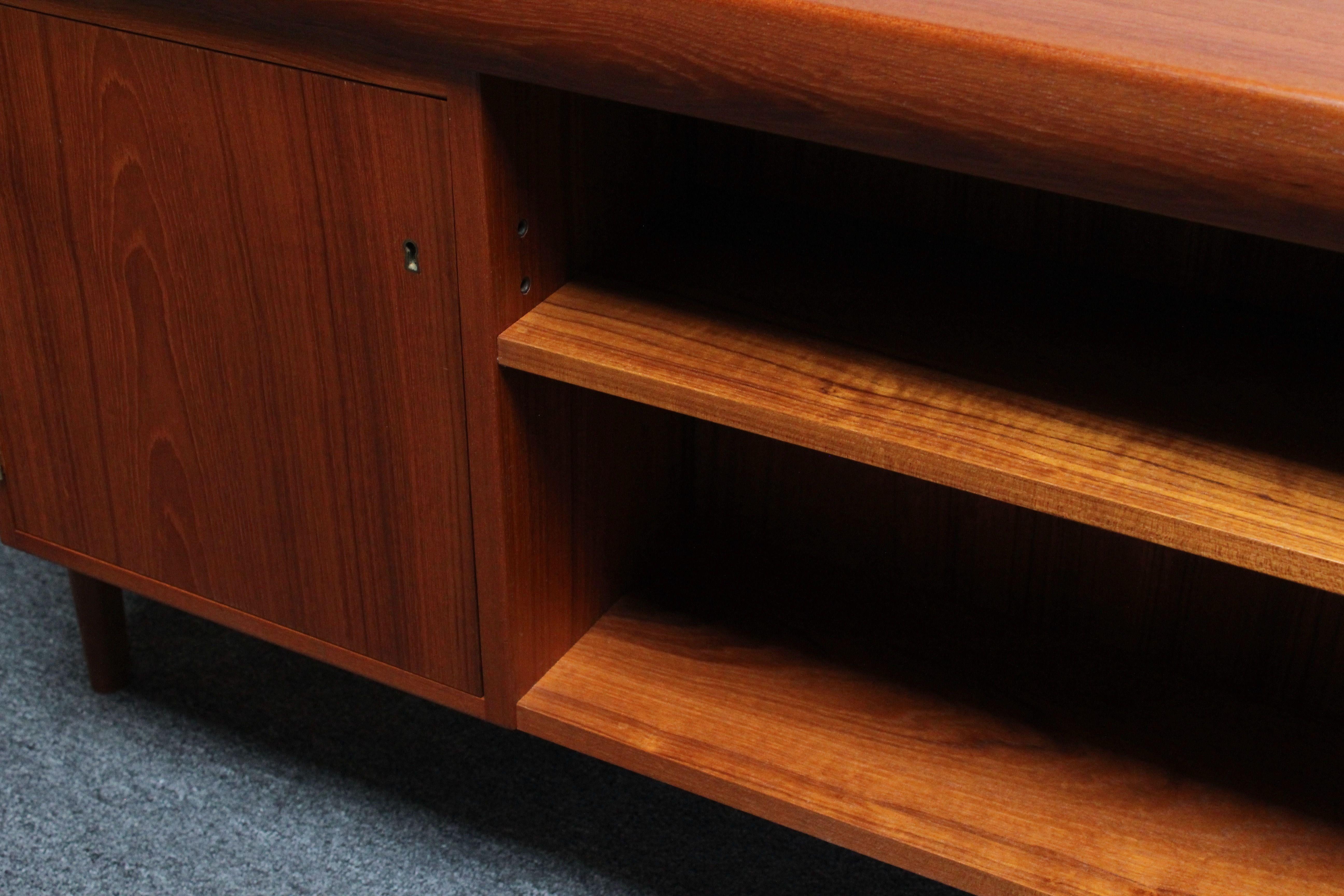 Executive Teak Desk by K.B. Simonsen for Faarup Møbelfabrik 5