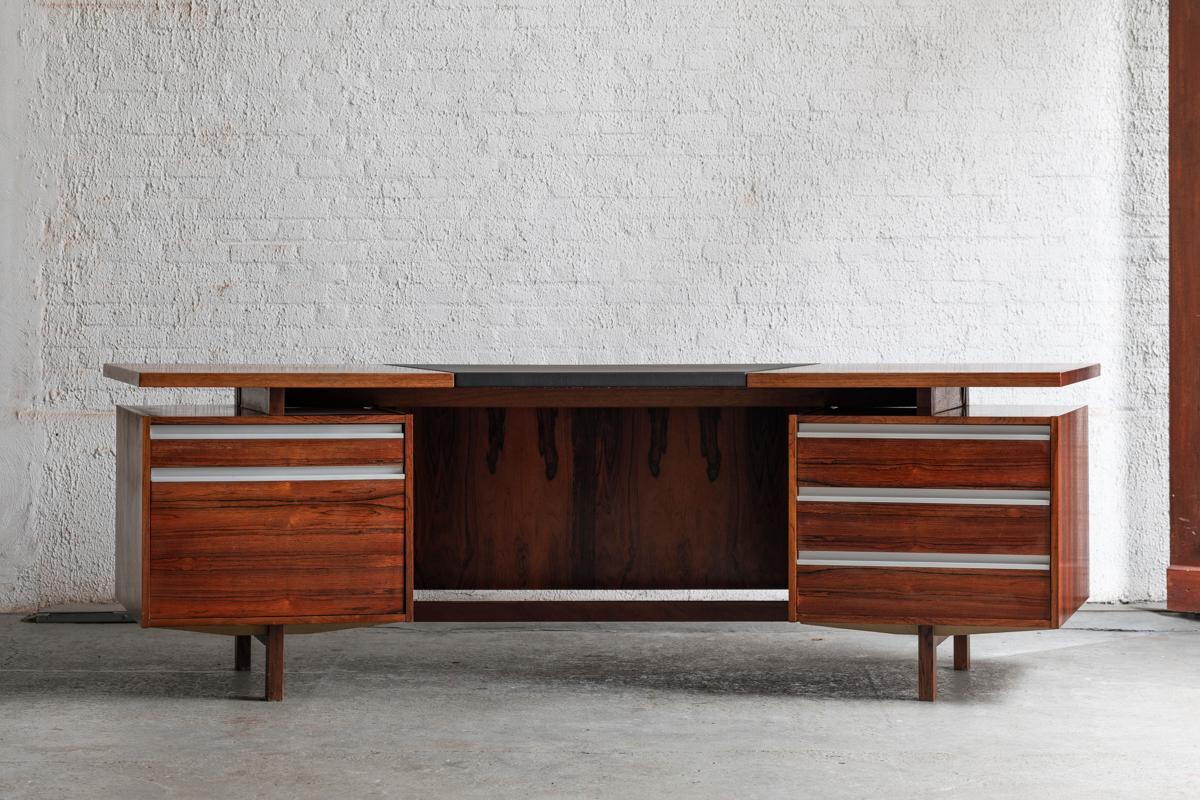 Mid-Century Modern Executive writing desk by Kho Liang Ie for Fristho, Dutch design 1960's