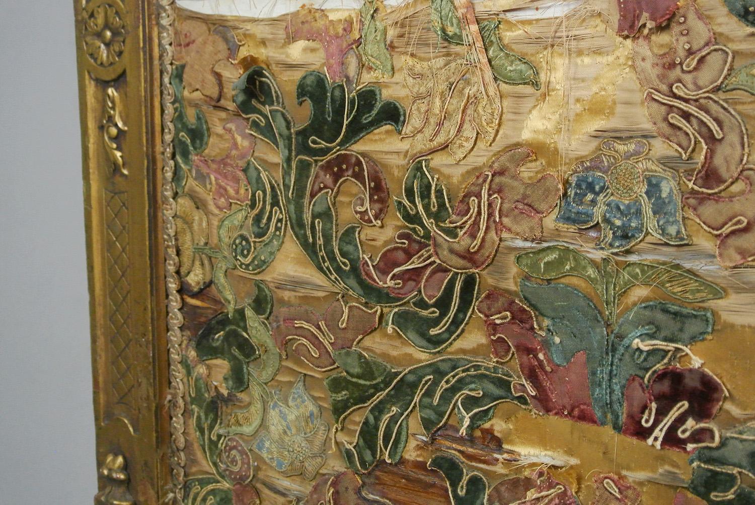 Exemplary George II Carved Giltwood Firescreen in the Manner of William Kent For Sale 5