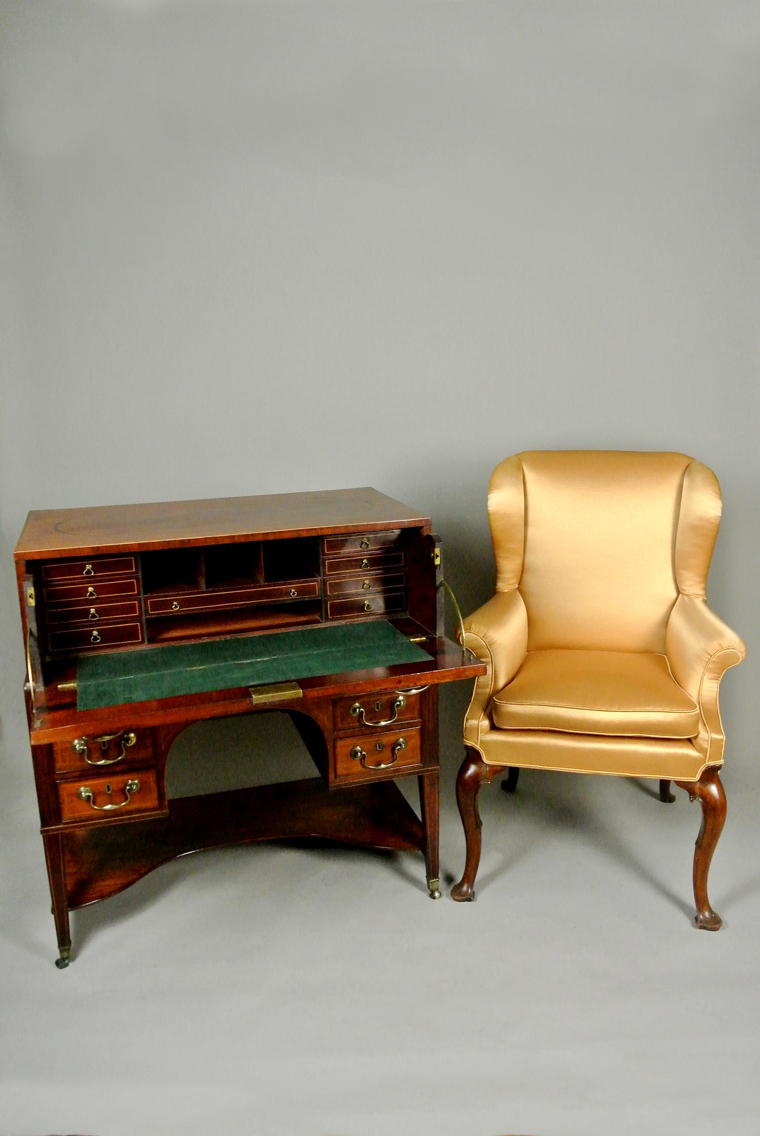 Exemplaire de bureau de campagne en acajou George III C.I.C. 1790 en vente 2