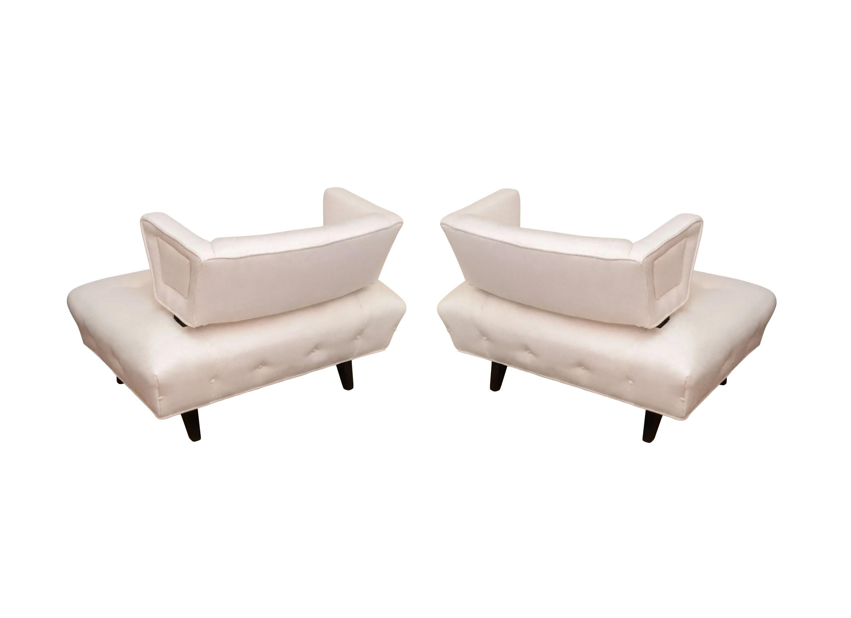 20th Century Exemplary Pair of Restored Slipper Loungers For Sale