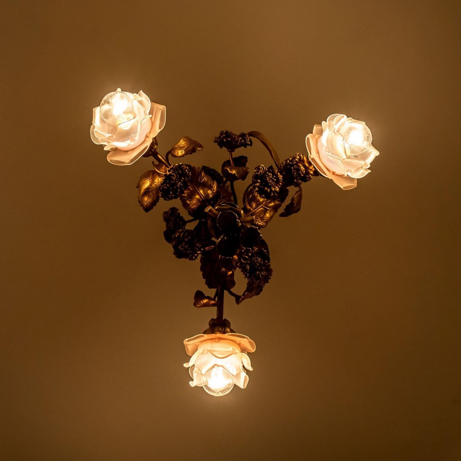 Lampadario in bronzo dorato e vetro, Francia, 1890 circa in vendita 2