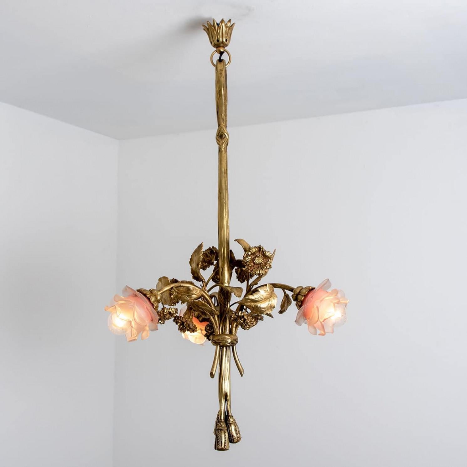 Fine XIX secolo Lampadario in bronzo dorato e vetro, Francia, 1890 circa in vendita