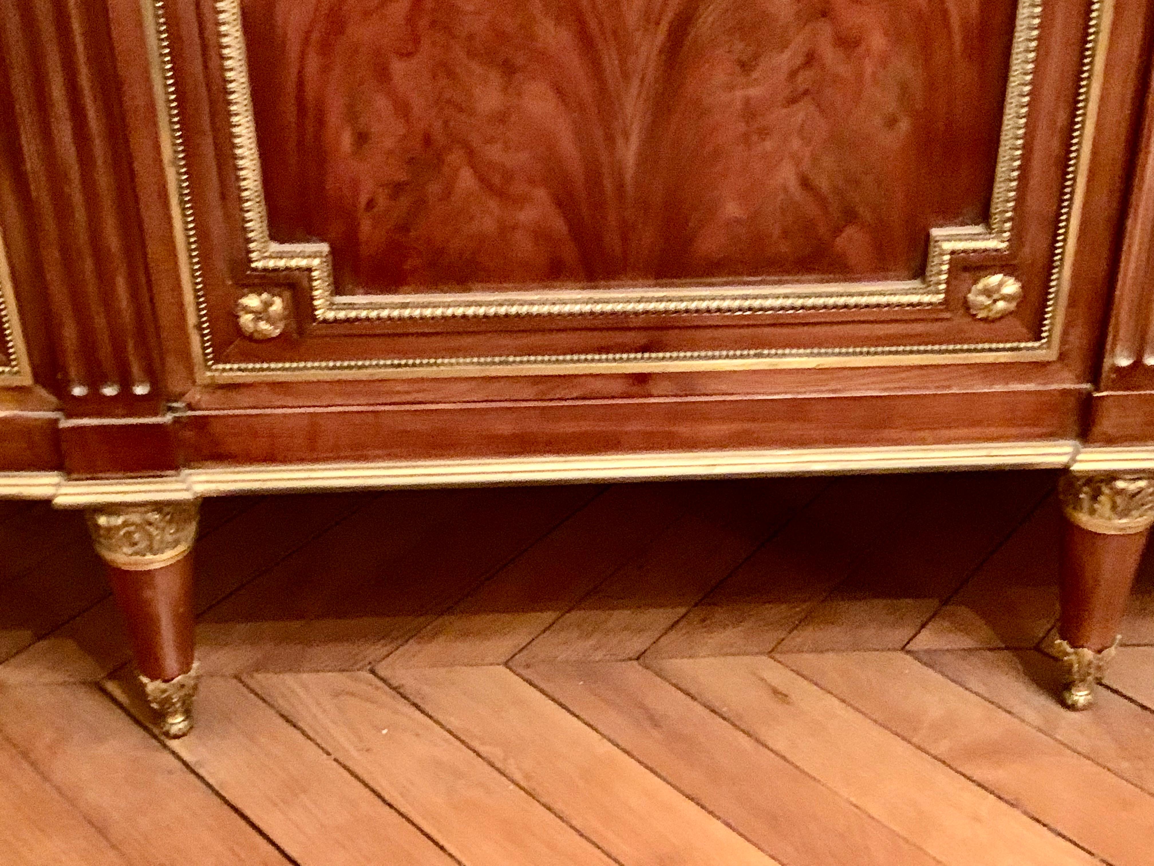 Louis XVI Exceptional sideboard mahogany with bronze by linke For Sale