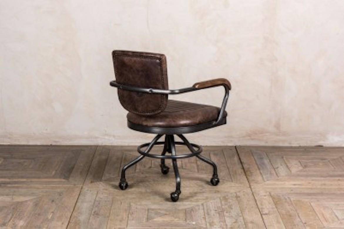 Exeter Leather Vintage Style Office Chair, 20th Century For Sale 6