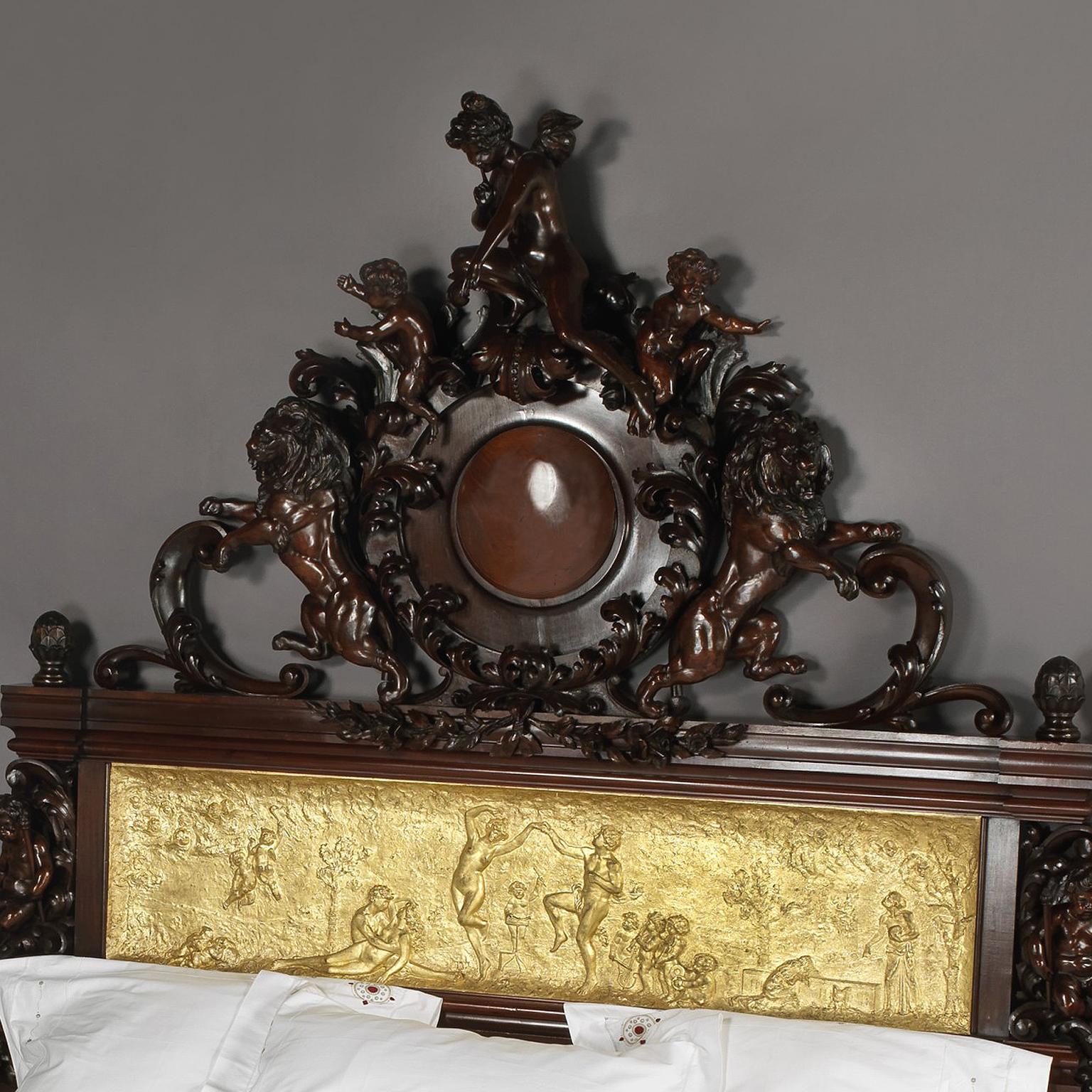 Baroque Revival Exhibition Austrian Neo-Baroque Carved Mahogany Bed, circa 1890 For Sale