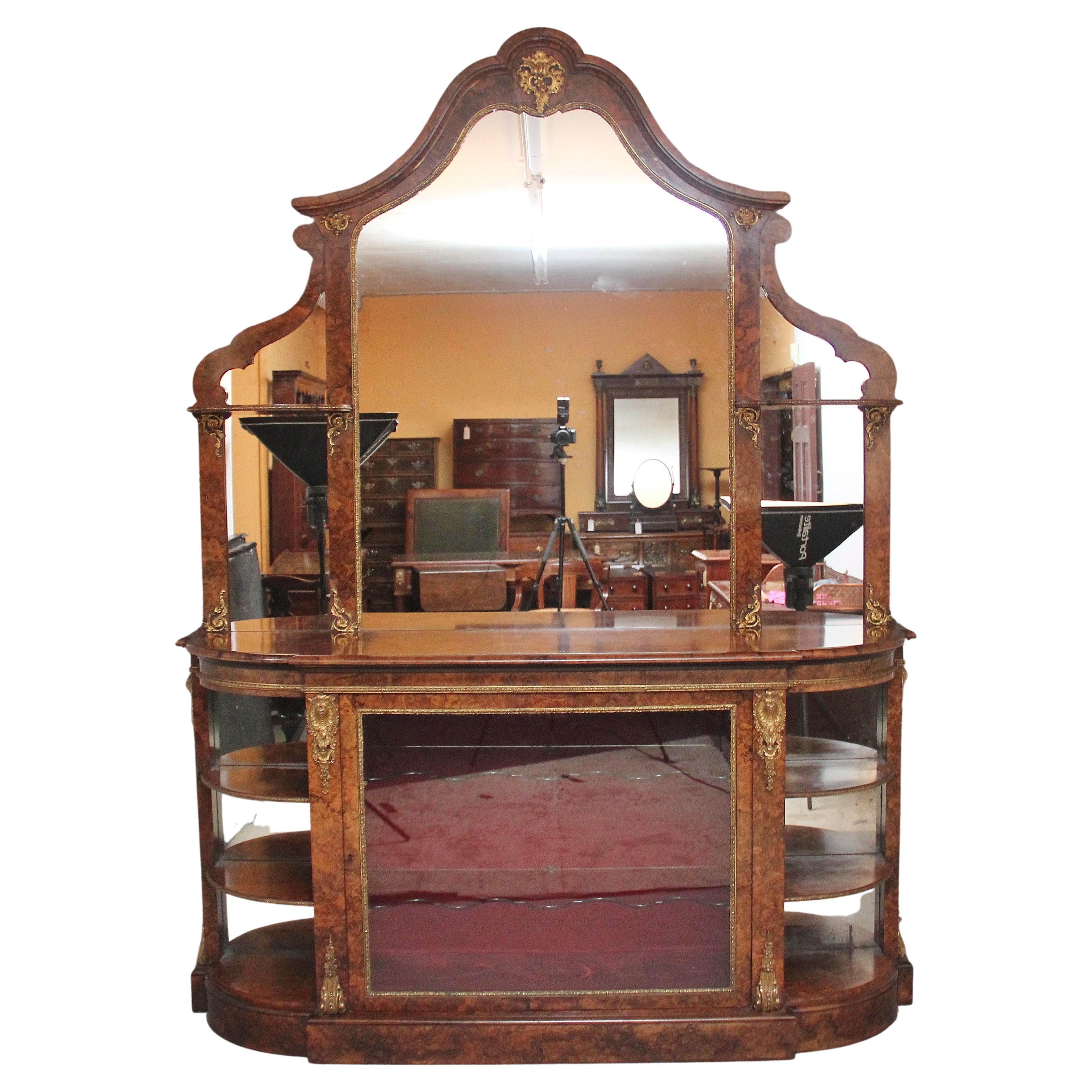 Credenza con Respaldo de Espejo de Nogal Abeto Antiguo del Siglo XIX con Calidad de Exposición