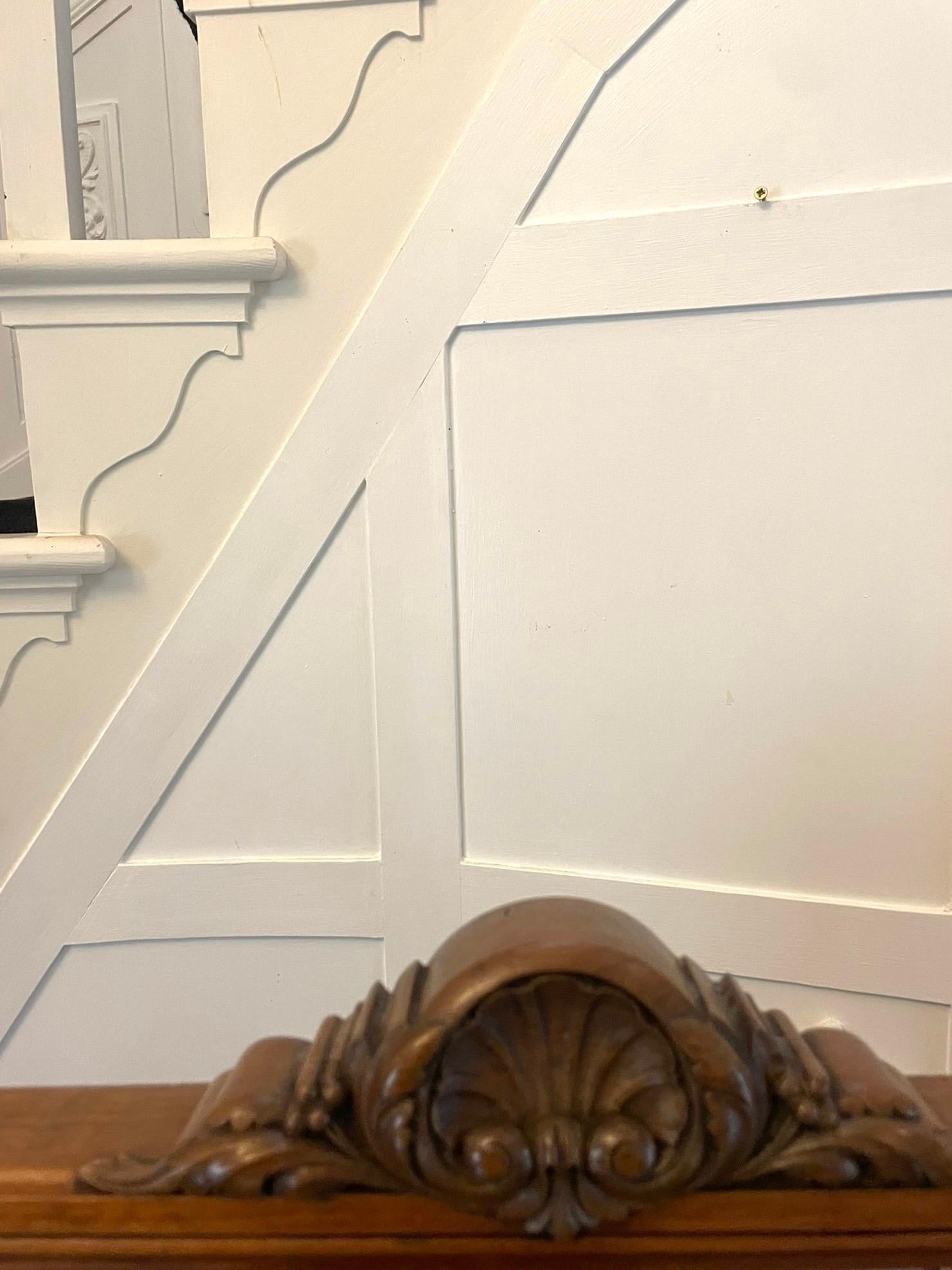 XIX secolo Tavolino da toilette in radica di noce vittoriano di qualità da esposizione in vendita