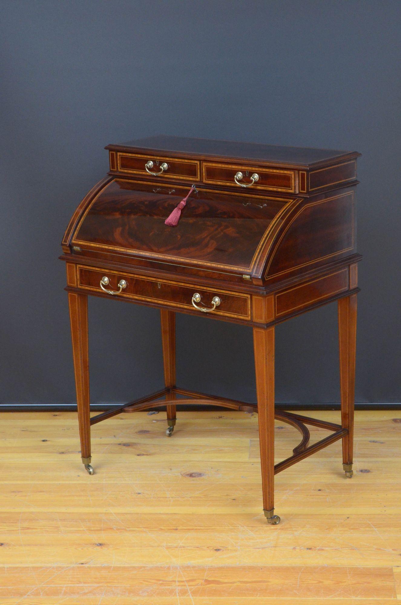 20th Century Exhibition Quality Mahogany Cylinder Bureau by Maple & Co For Sale