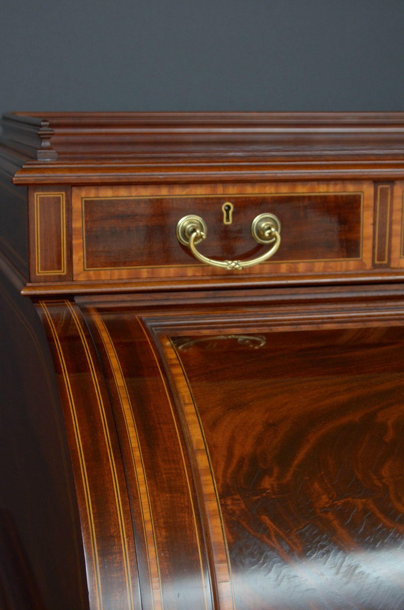 Exhibition Quality Mahogany Cylinder Desk, Maple & Co For Sale 5