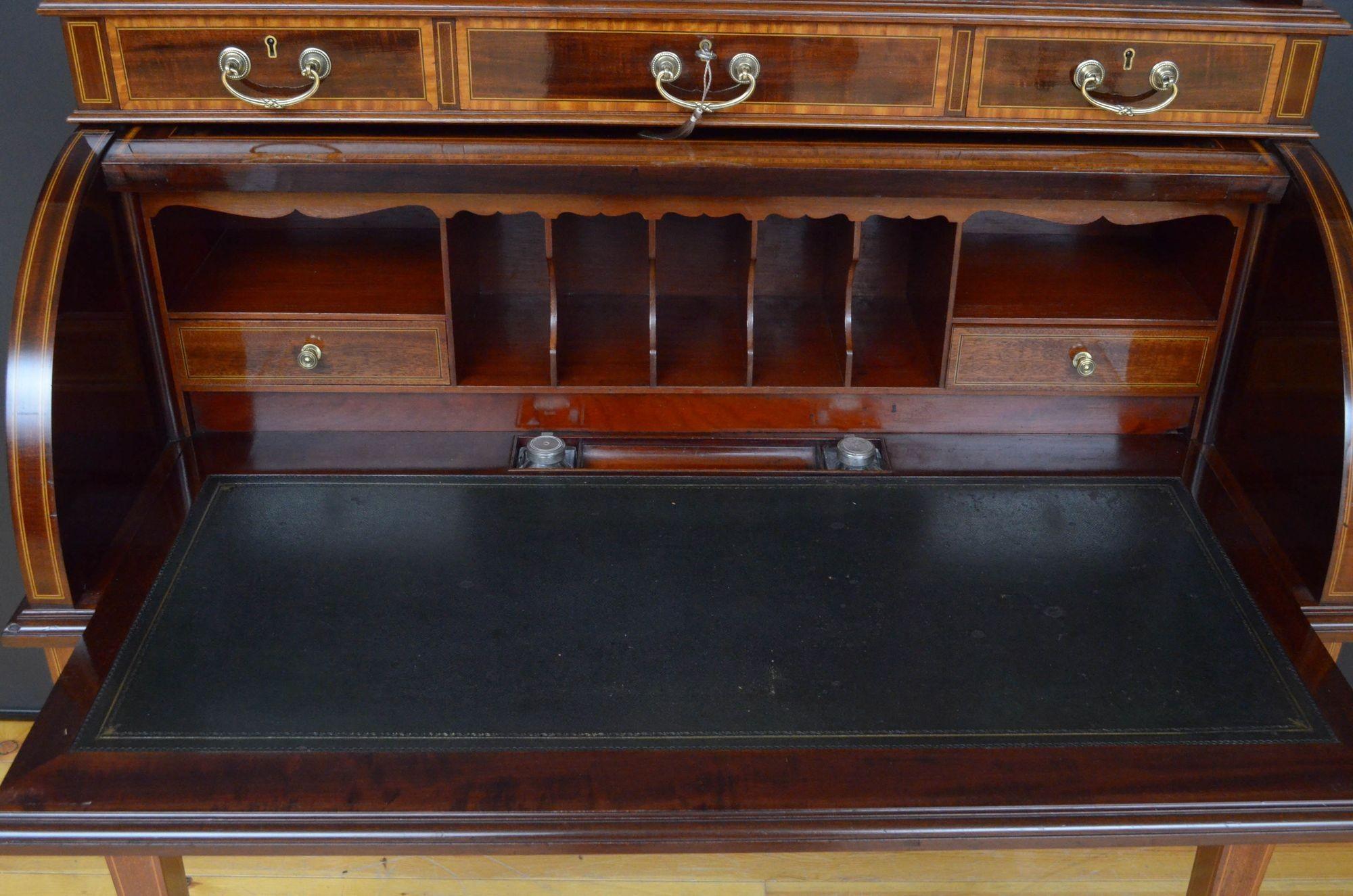 Exhibition Quality Mahogany Cylinder Desk, Maple & Co For Sale 9