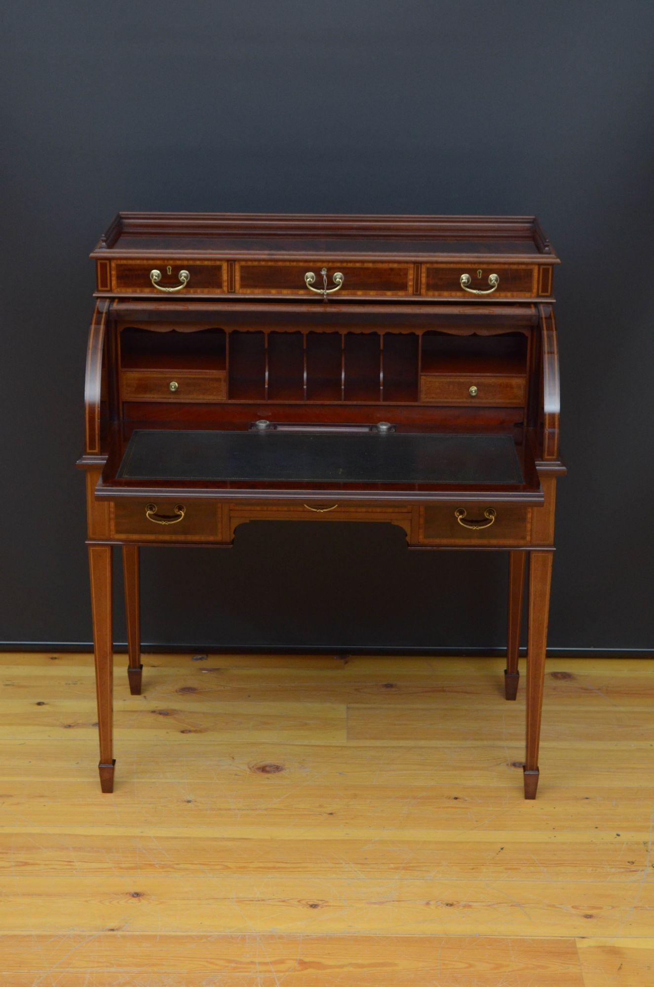 19th Century Exhibition Quality Mahogany Cylinder Desk, Maple & Co For Sale