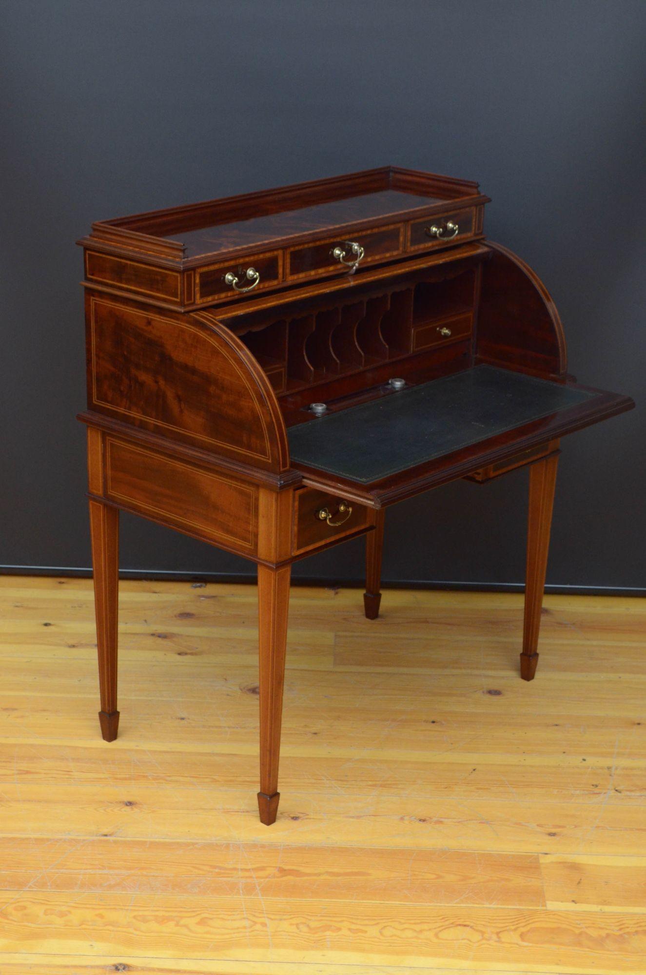 Exhibition Quality Mahogany Cylinder Desk, Maple & Co For Sale 1