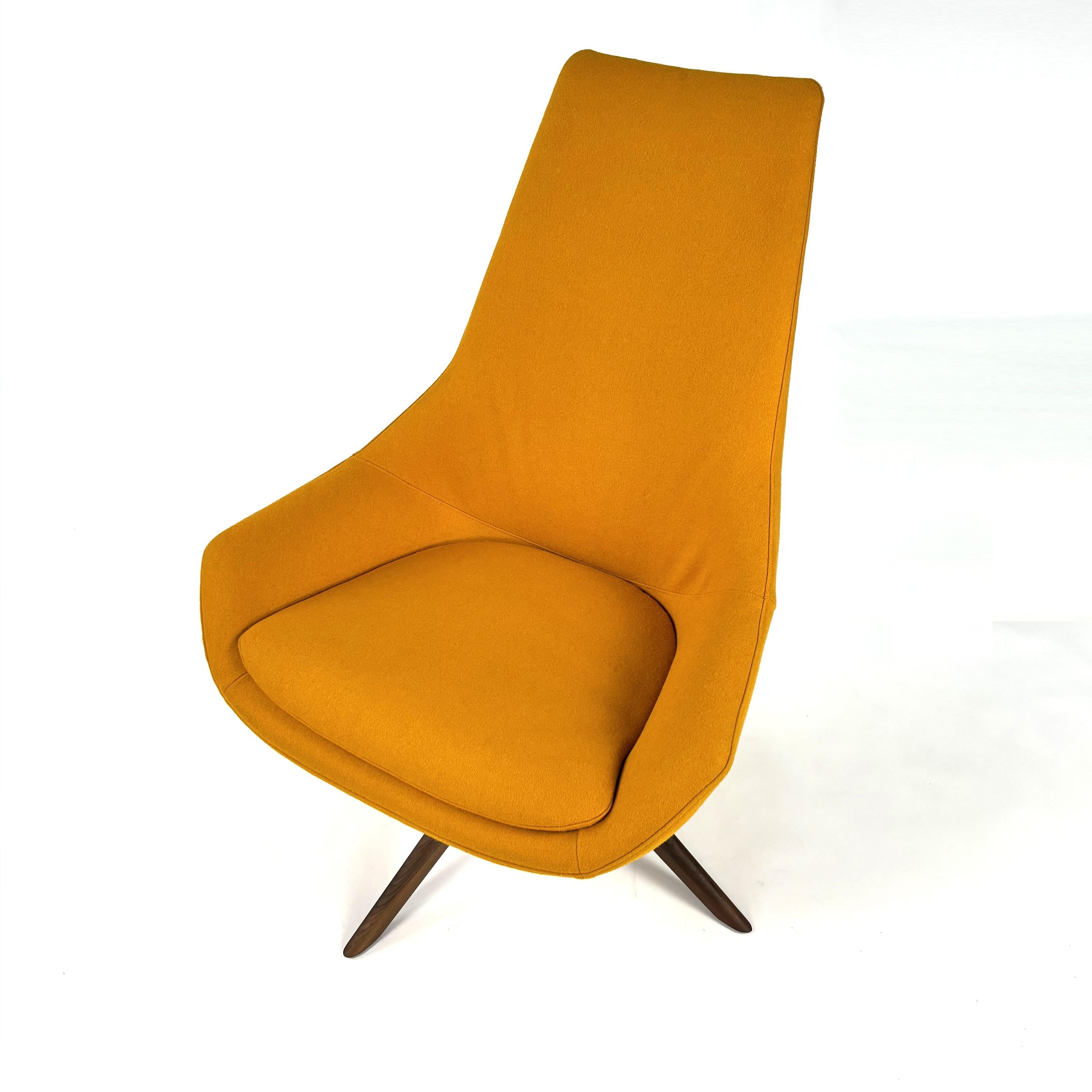 Exord Lounge Chair & by Jeffrey Bernett 1
