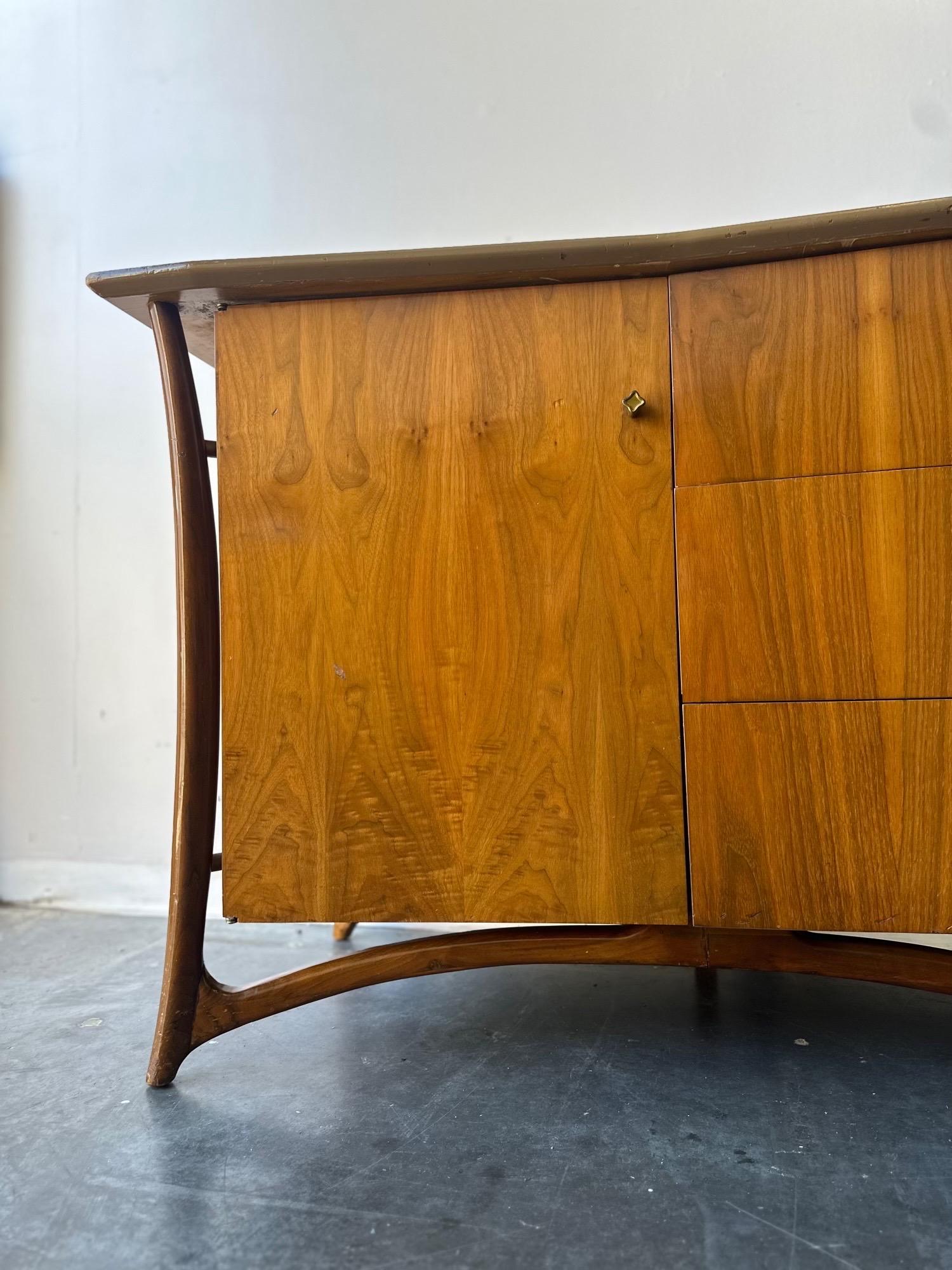 Exoskeleton MCM walnut dresser by Piet Hein, circa 1960 1