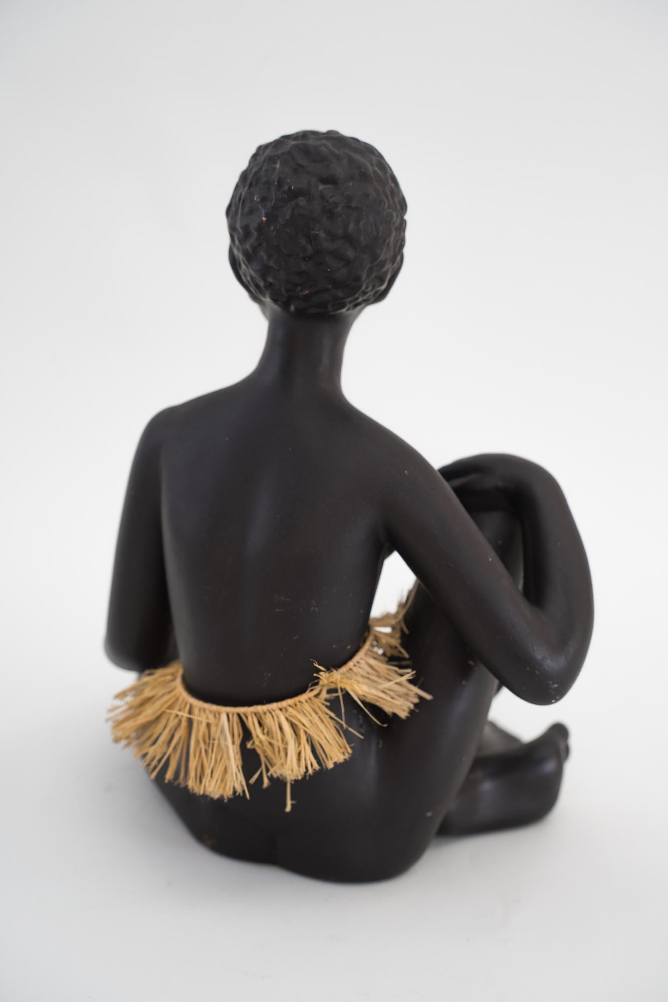 Escultura de mujer exótica africana de Leopold Anzengruber, Viena Años 50 Ennegrecido en venta