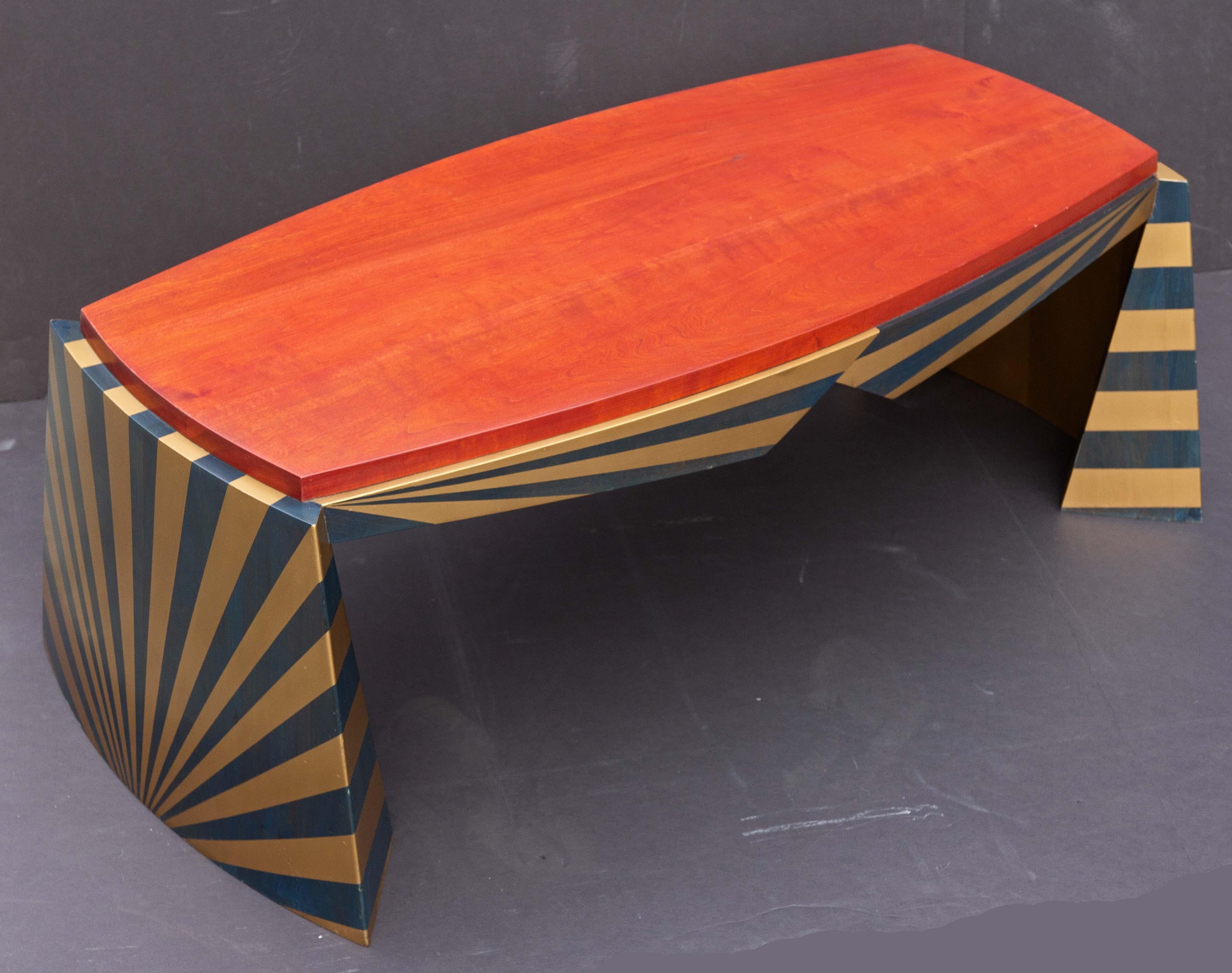 20ième siècle Table basse sculpturale américaine exotique de Studio Craft en vente