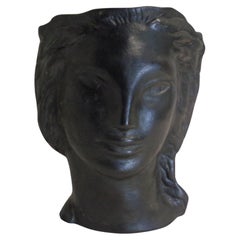   Sculpture de vase à tête exotique en céramique Art déco par Edith Varian Cockcroft