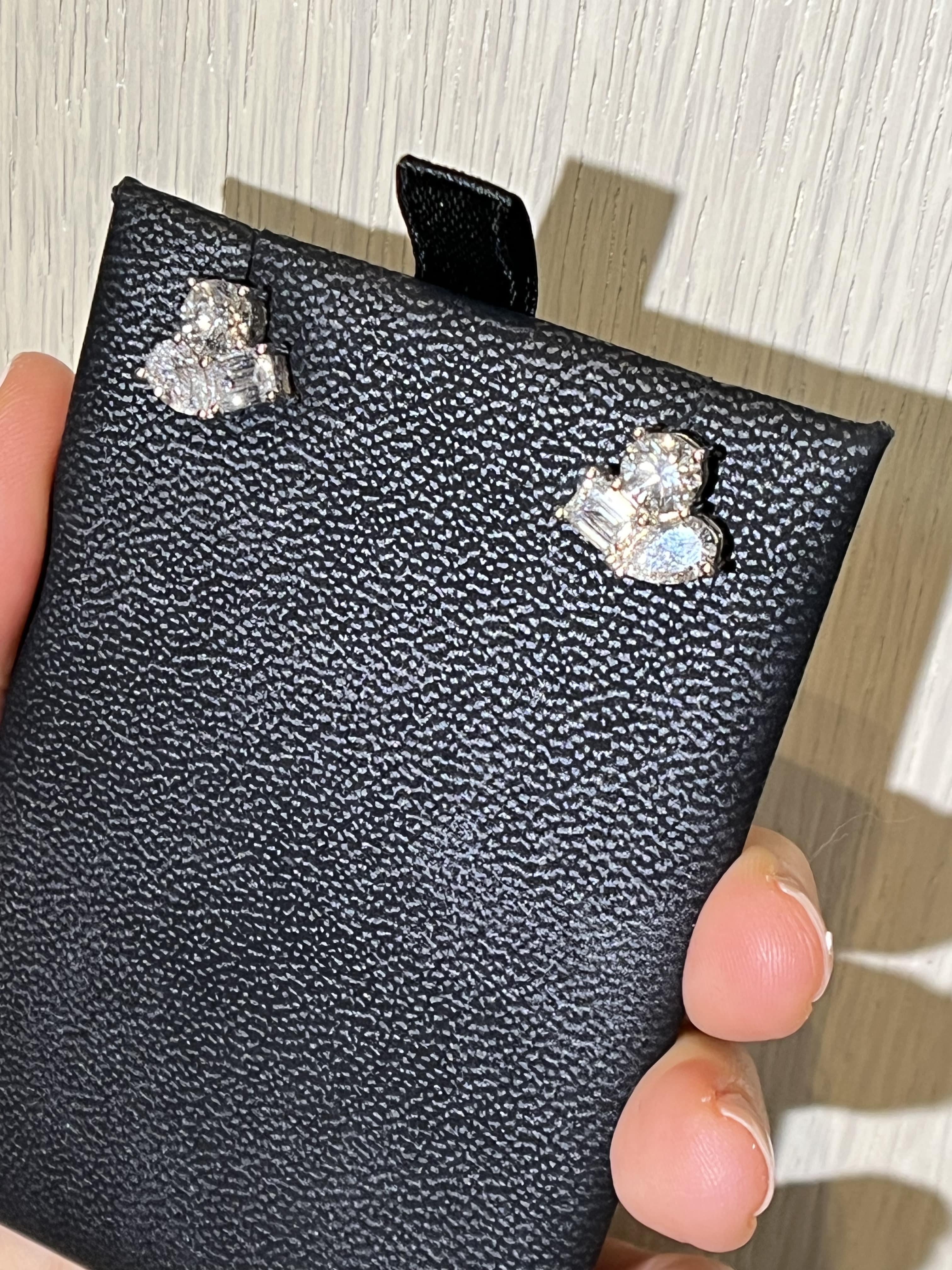 Elevate your elegance with these stunning Multi Cut Diamond 18K White Gold Heart Stud Earrings, showcasing round brilliant-cut diamonds that exude timeless beauty. Perfect for any occasion, these earrings combine a radiant sparkle with exceptional