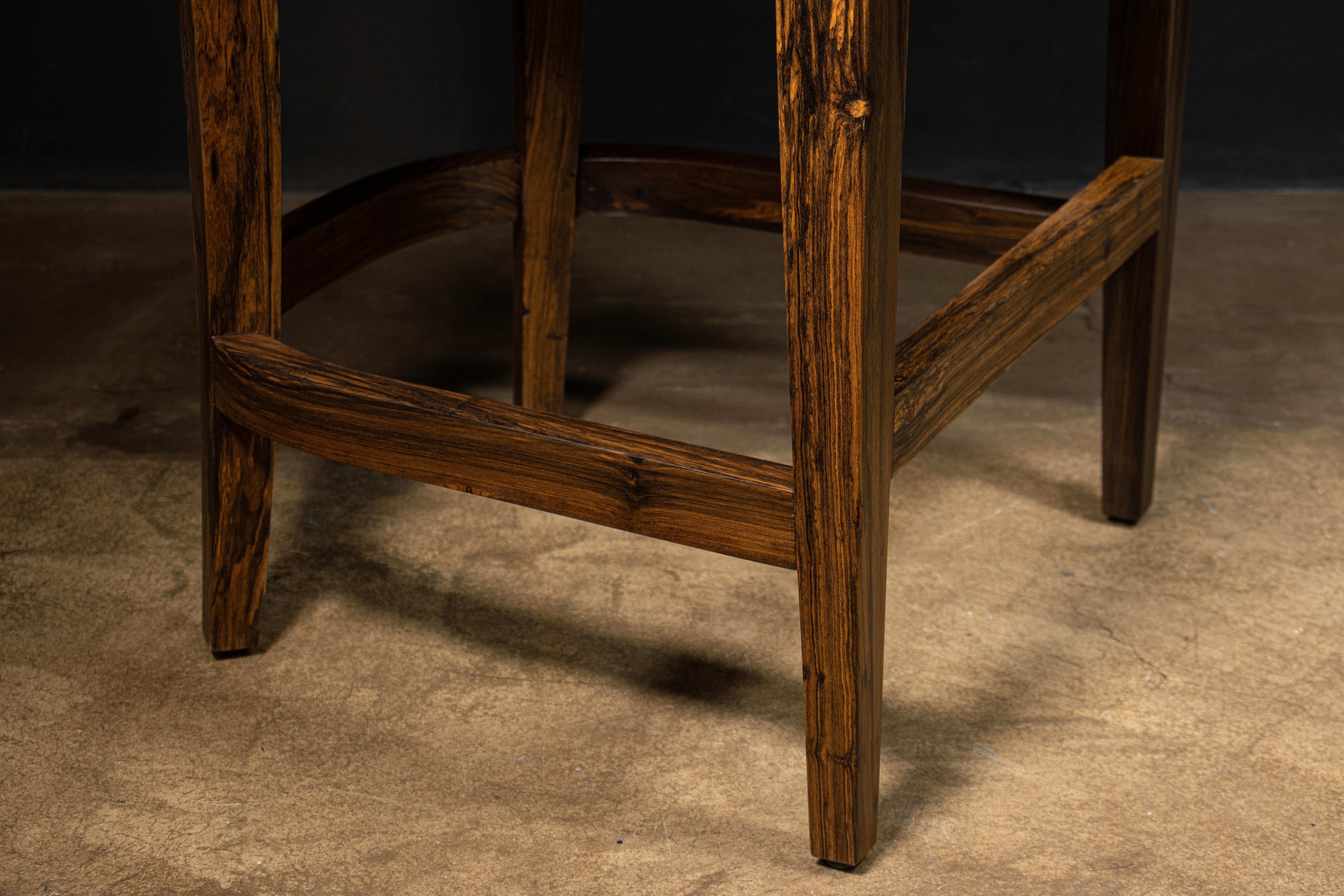 Sgabello esotico Wood Wood in pelle gialla di Costantini, Pia, In Stock in vendita 1