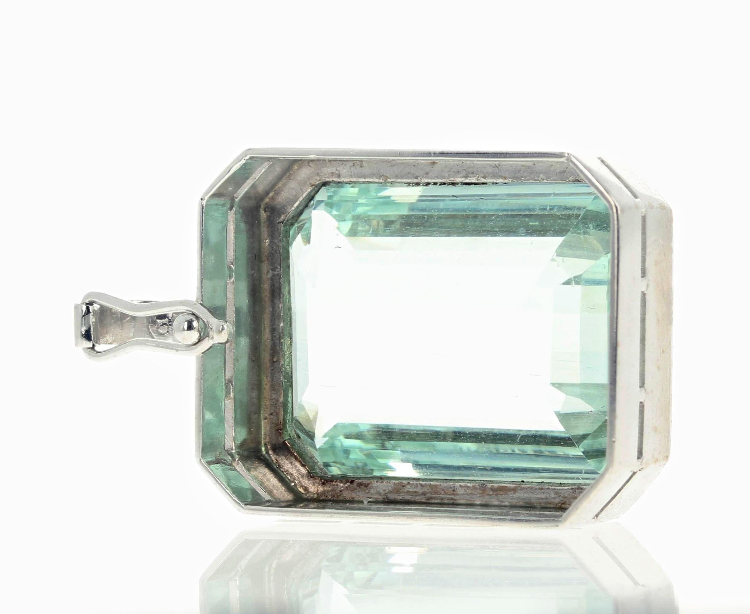 AJD Gorgeous Big Sparkling Clear Natural 35.5 Ct Hiddenite White Gold Pendant In New Condition For Sale In Raleigh, NC