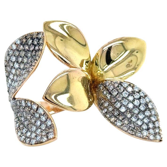 Anillo Flor Exótica 18Kt con 168 Diamantes Champagne 1,40 cts en venta