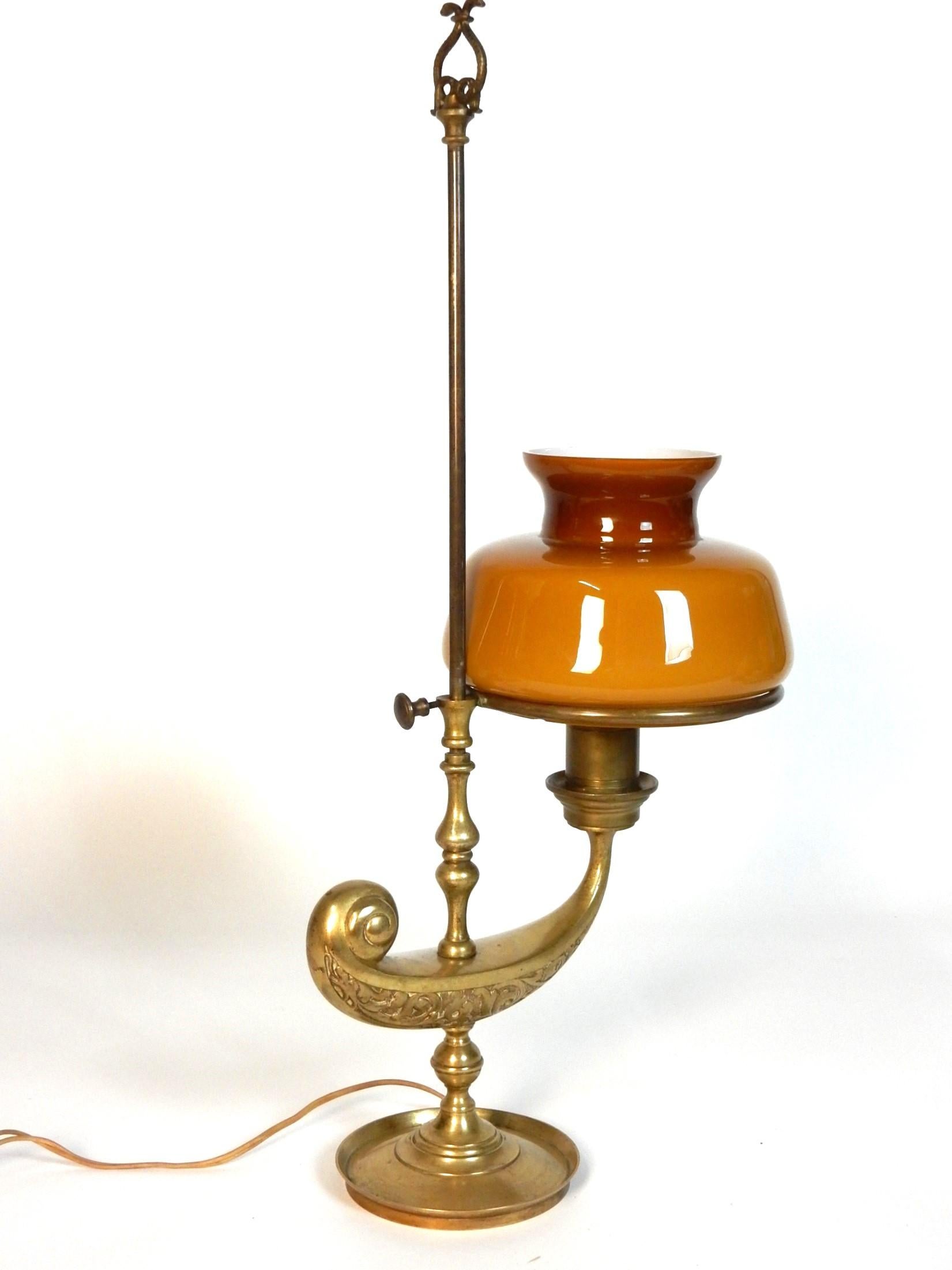 Exotische italienische Art Deco Ära Magic Genie Student Schreibtischlampe im Zustand „Gut“ im Angebot in Las Vegas, NV
