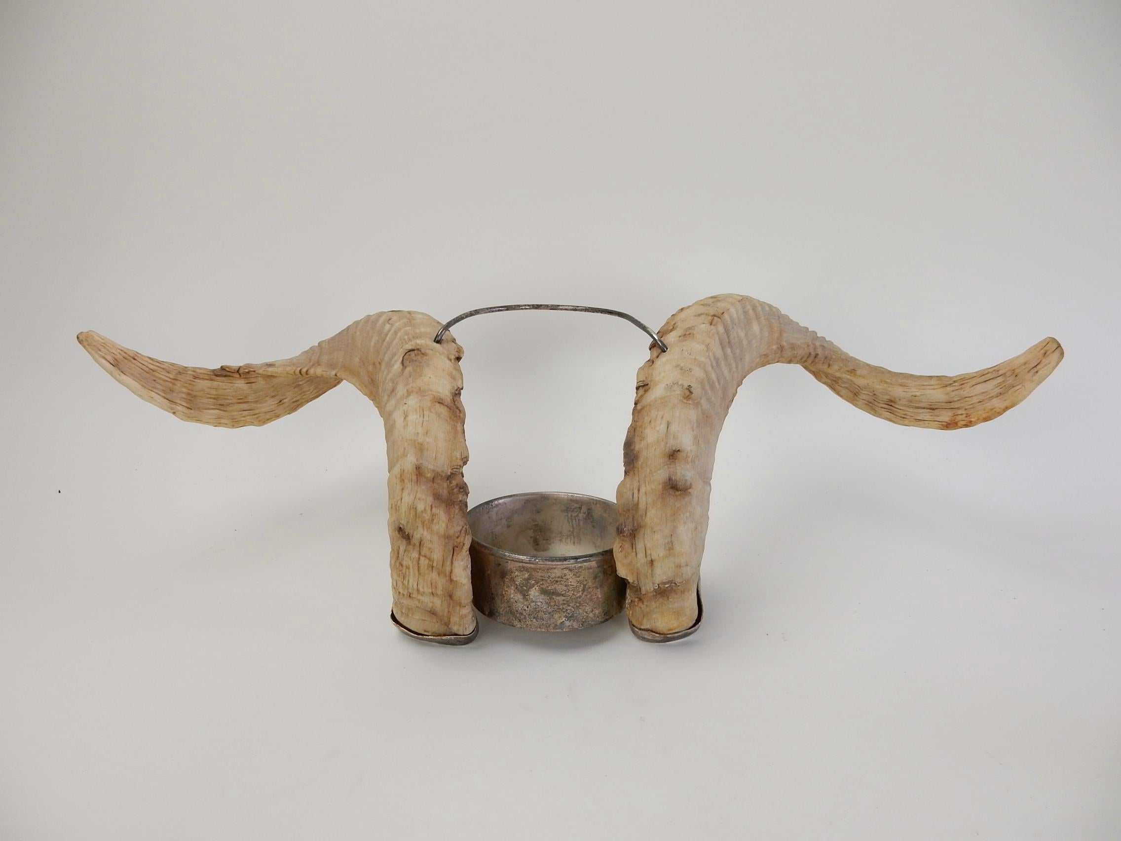 Exotic French Basque Ram Horn and Silver Barware Set For Sale 1