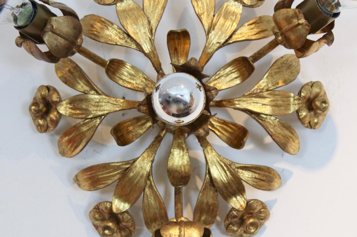 Exotic Hollywood Regency Gilt Floral Wall Lamp by Hans Kögl, Germany 3
