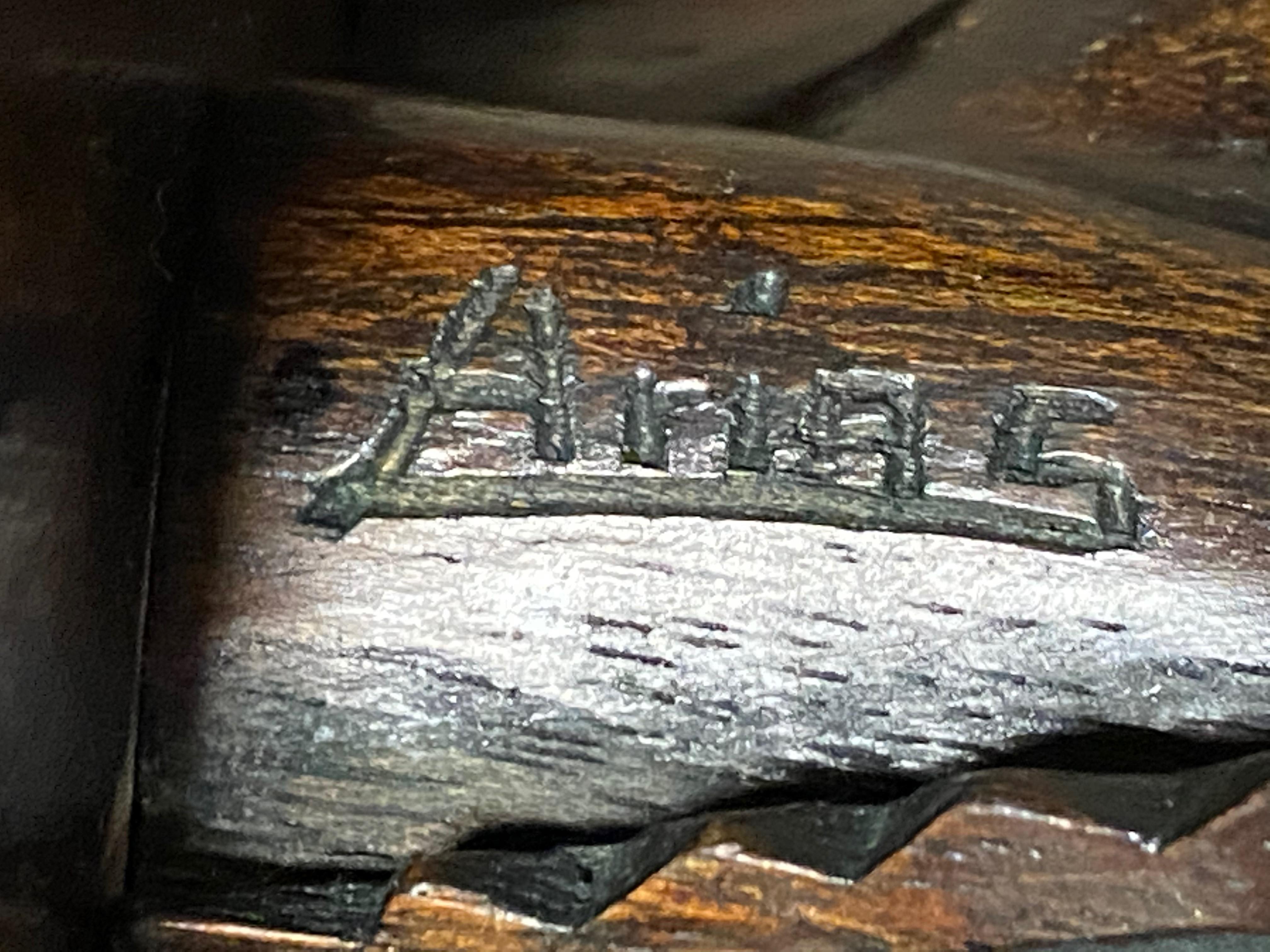 Legno Testa esotica indiana Art Deco scolpita in Wood di Arias in vendita