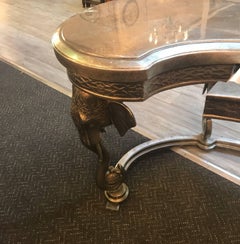 Bureau exotique de table à reins avec éléphants